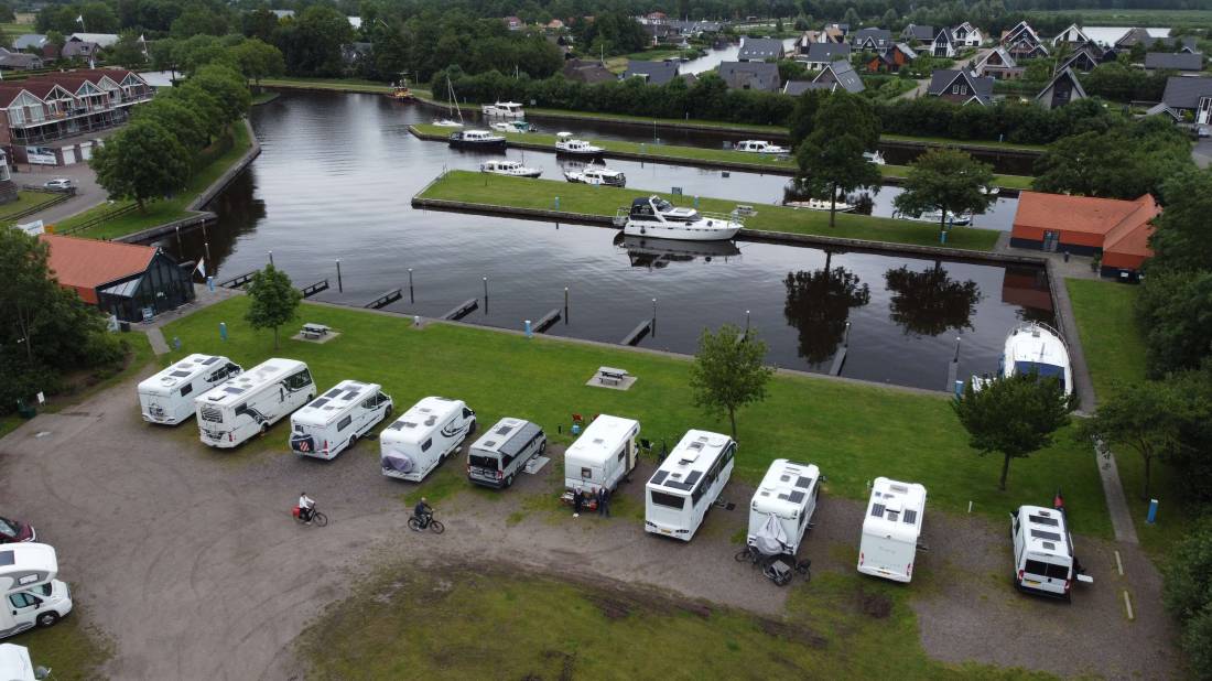 Stellplatz Zuiderkluft Giethoorn — Photo 6
