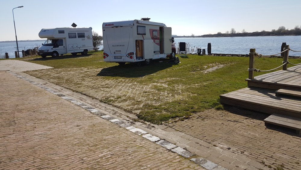 Camperplaatsen Lauwersoog — Stellplatz in Lauwersoog