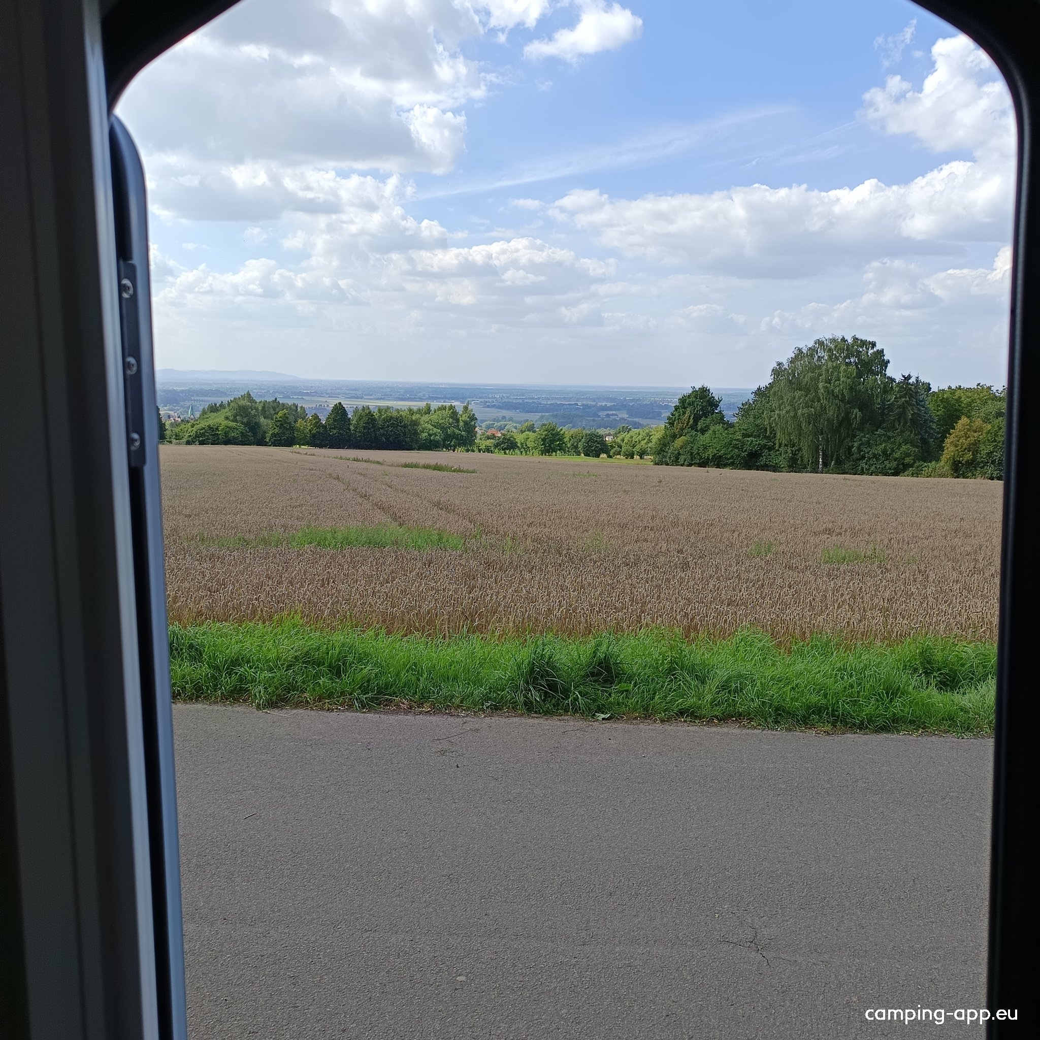 Parkplatz Lieth Halle — Photo 4