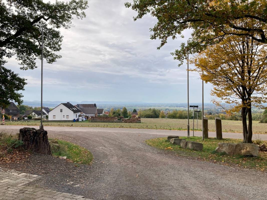 Parkplatz Lieth Halle — Photo 3