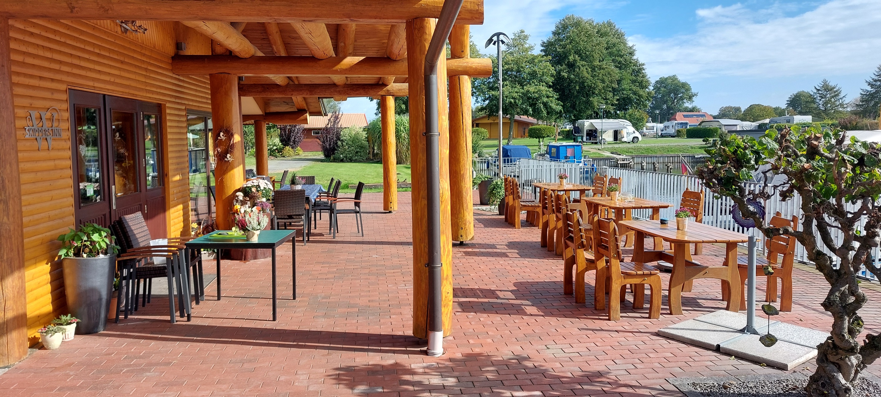 Camping und Bootshafen — Photo 3