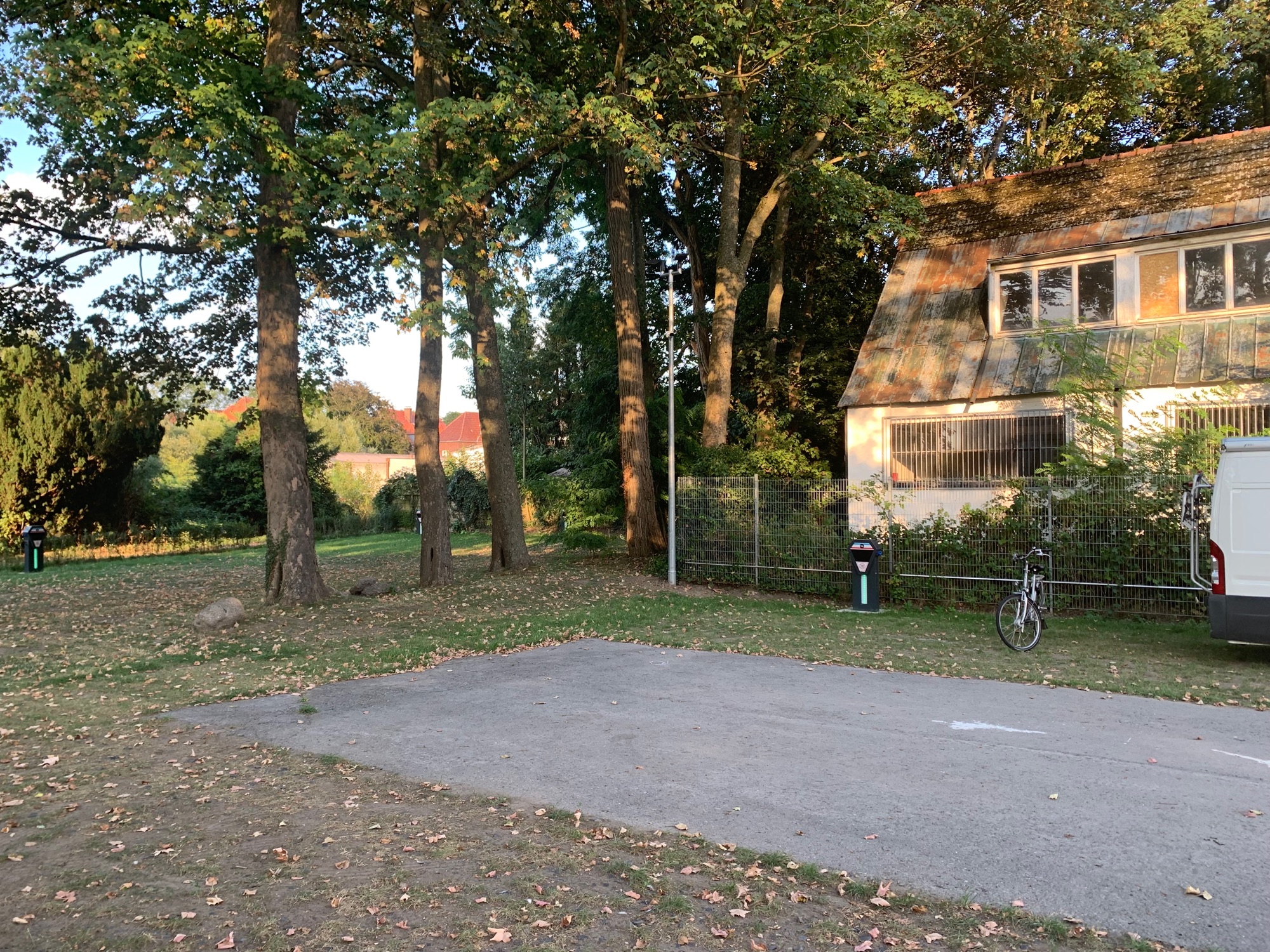 Stellplatz an der Rundsporthalle — Photo 4