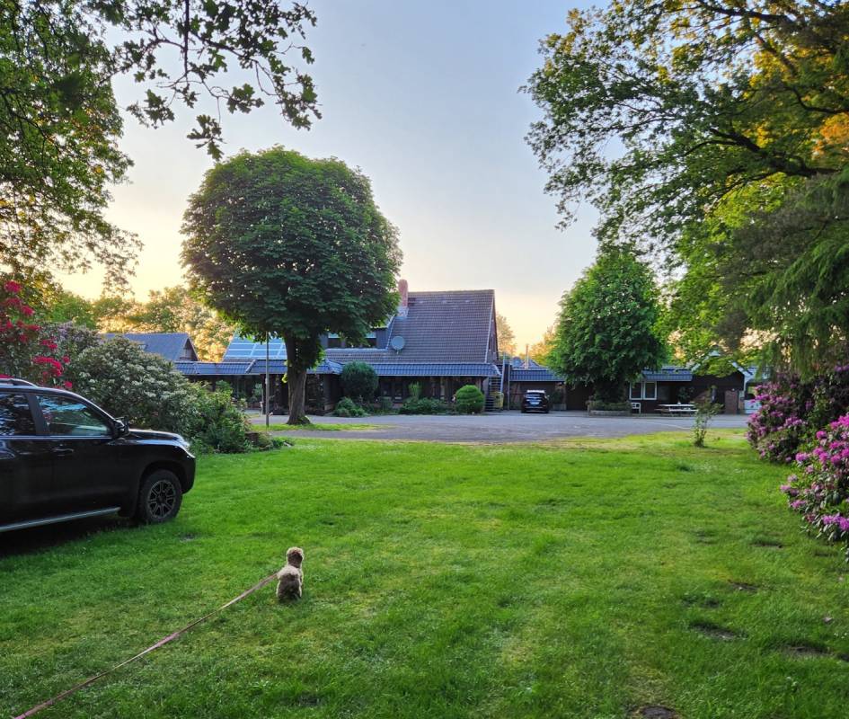 IQBAL Wohnmobilstell- & Campingplatz mit Flair — Photo 5