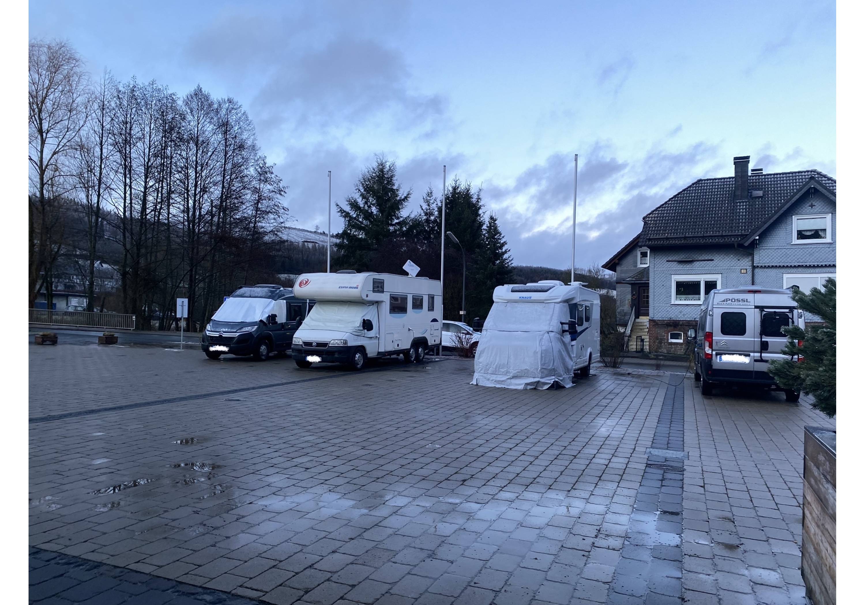 Wohnmobilstellplätze Zentrum Via Adrina