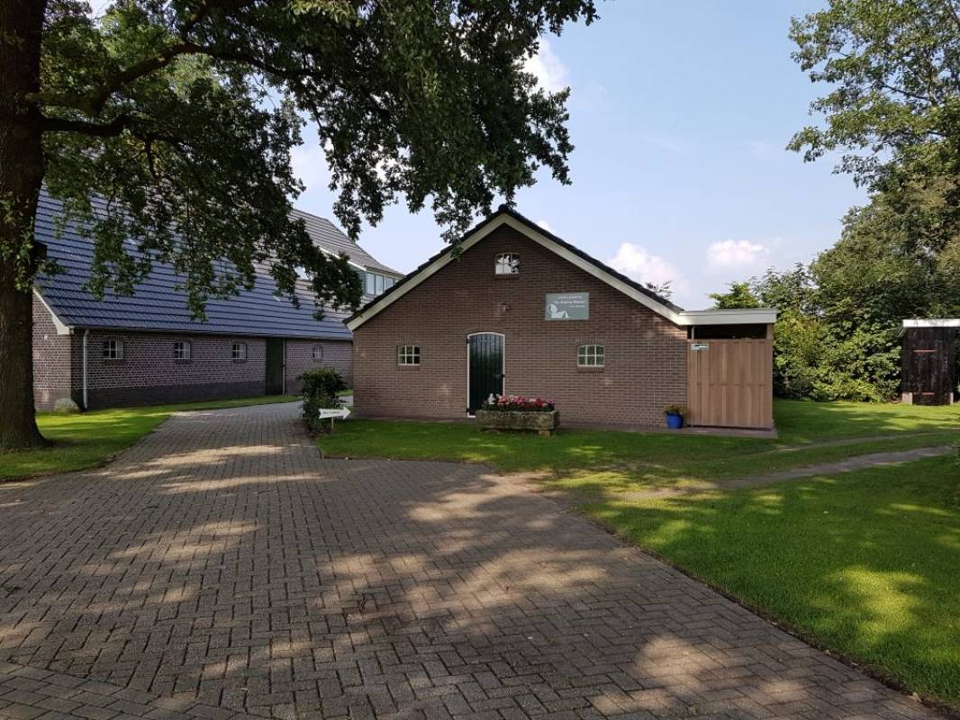 Minicamping De Kleine Weide — Campsite in Anerveen