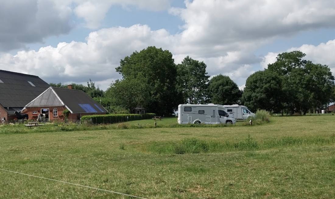 Camperplaats Westerwijtwerd — Motorhome pitch in Westerwijtwerd