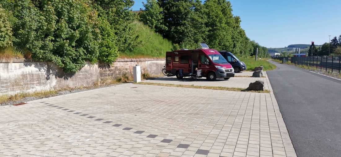 Wohnmobilstellplätze Bahnhofsumfeld Erndtebrück — Photo 2