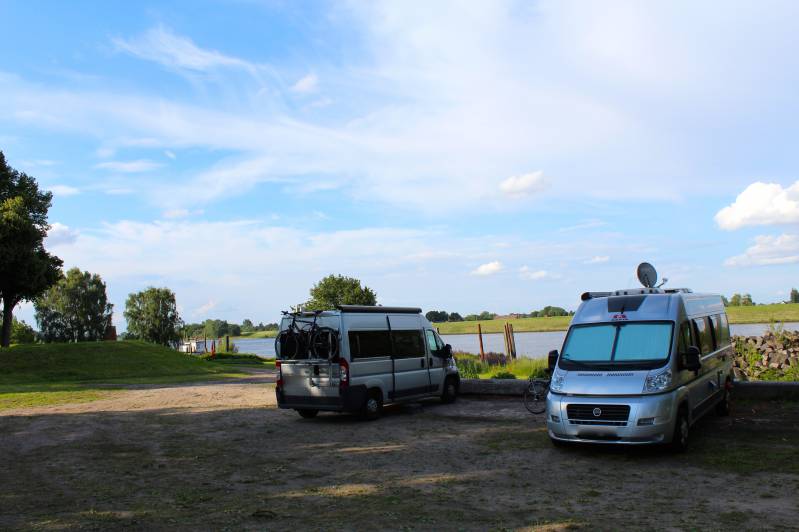 Elbepark Bunthaus — Karavanové stání in Hamburg-Wilhelmsburg