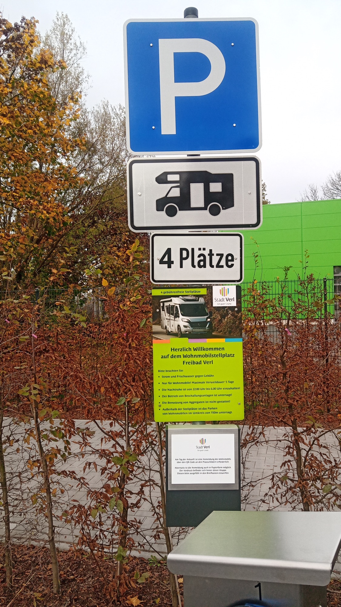 Wohnmobilstellplatz Freibad — Photo 4