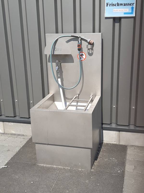 WOMO Stellplatz Eltern — Photo 4