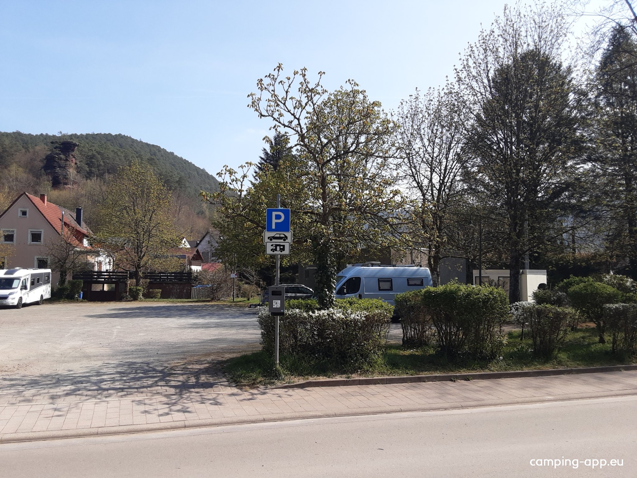 Zum Fuße des Teufelstisches