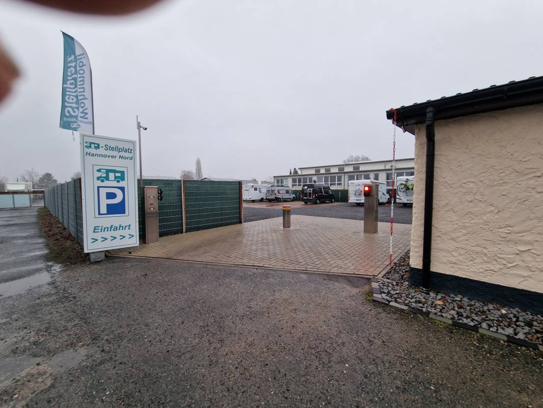 Wohnmobilstellplatz Hannover - Nord — Photo 4