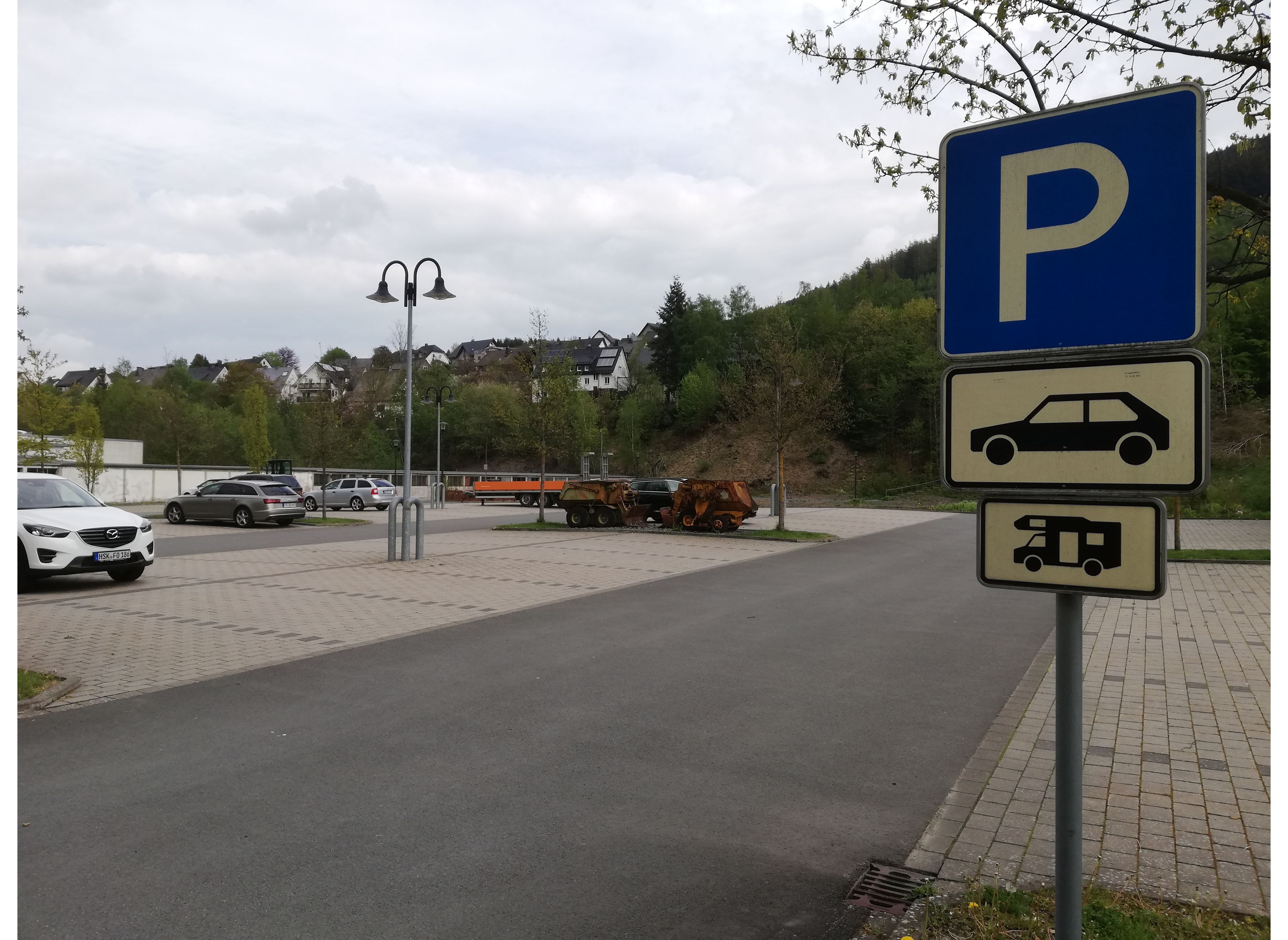 Parkplatz am Sauerländer Besucherbergwerk — Photo 2