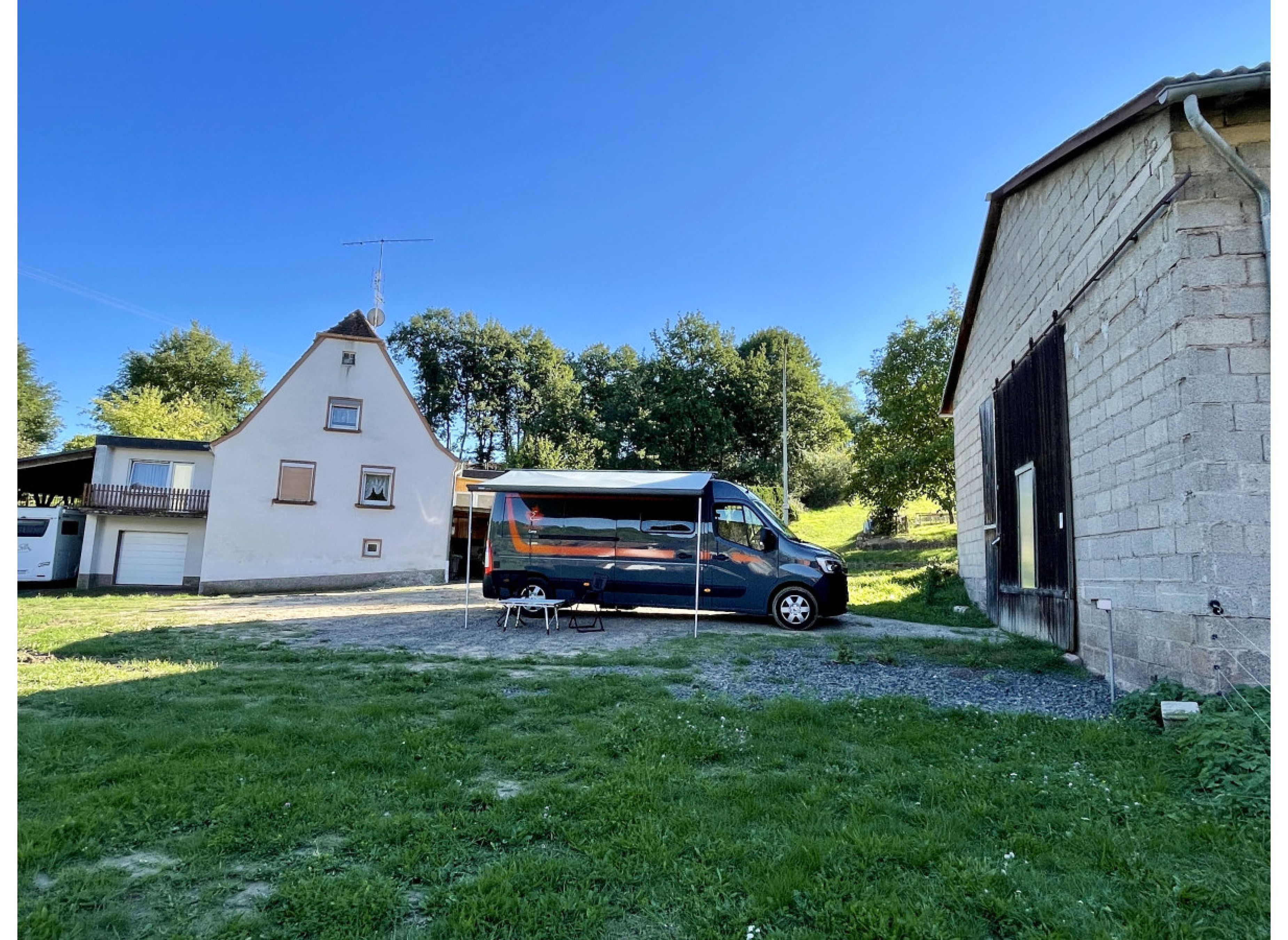 Im Grünen bei der Brennerei #2 — Photo 2