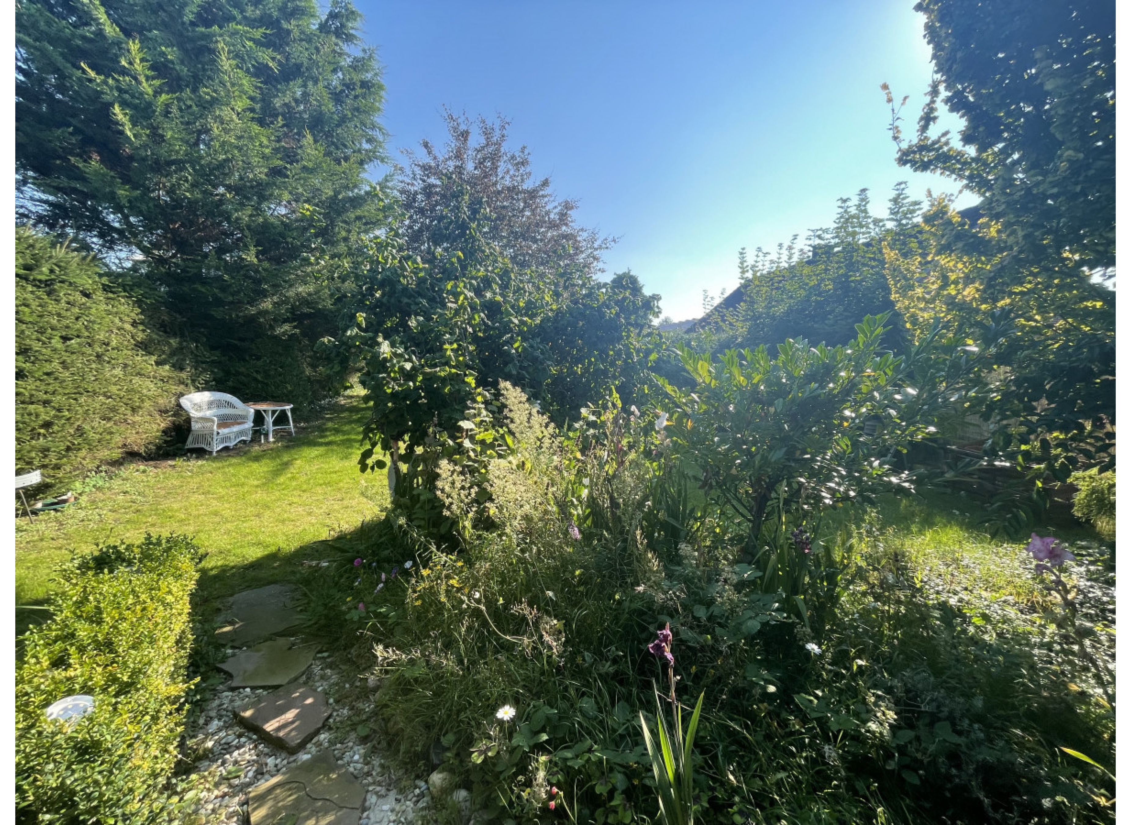 Zelten in einem gemütlichen Garten in der Nähe von verschiedenen Naturparks — Photo 2