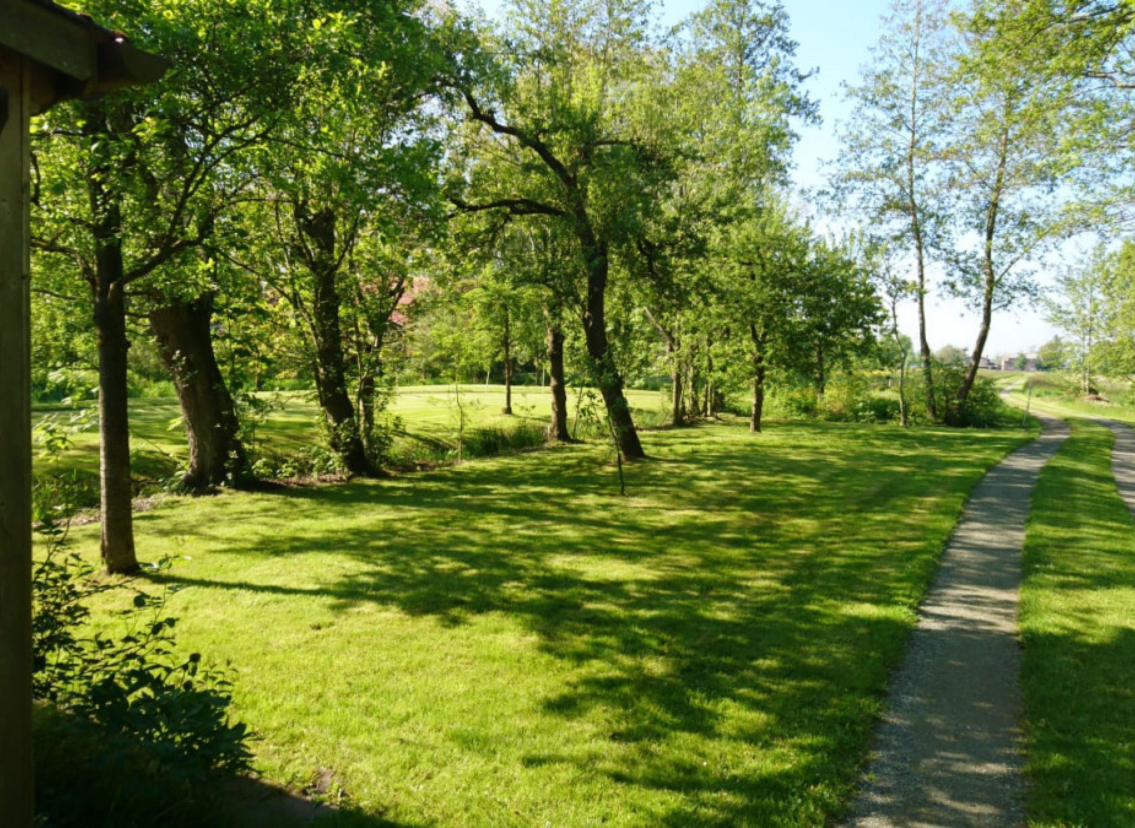 Idyllischer Gartenplatz