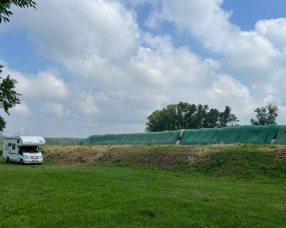 Camping unter Obstbäumen am Reiterhof — Photo 4