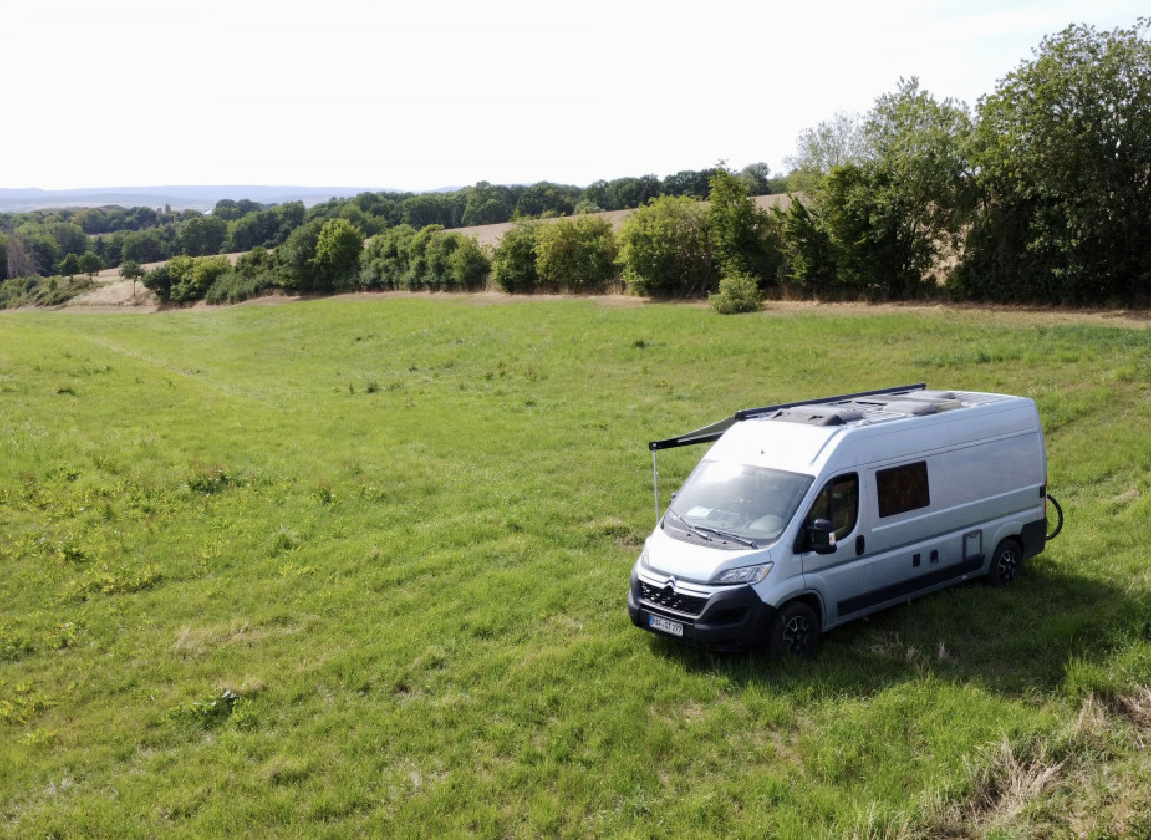 Stellplatz in herrlicher Tallage mit Blick auf Wiesenterrassen und Waldung #2 — Photo 2