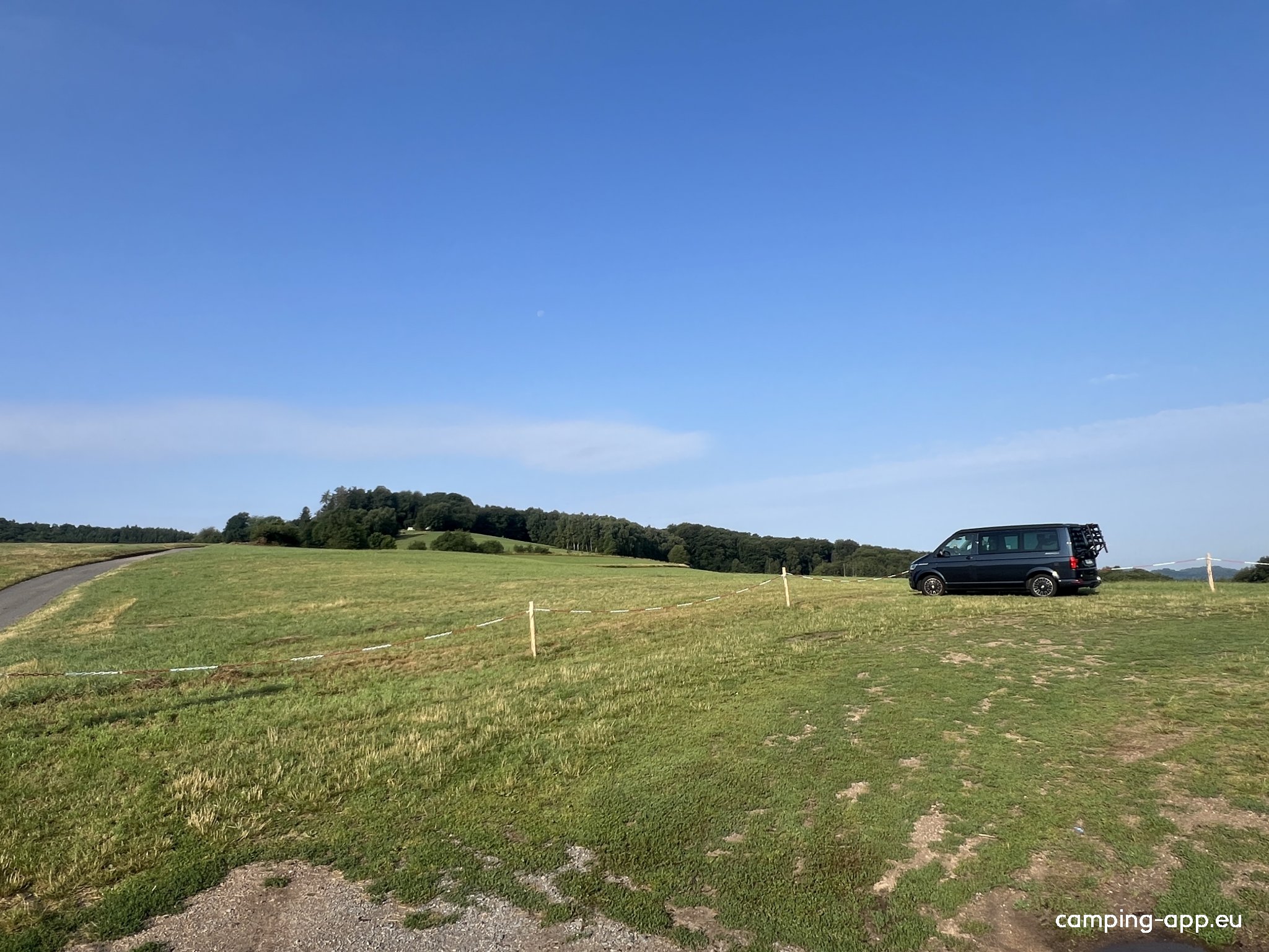 Einzelstellplatz in Unter-Abtsteinach in Ortsrandlage — Photo 4