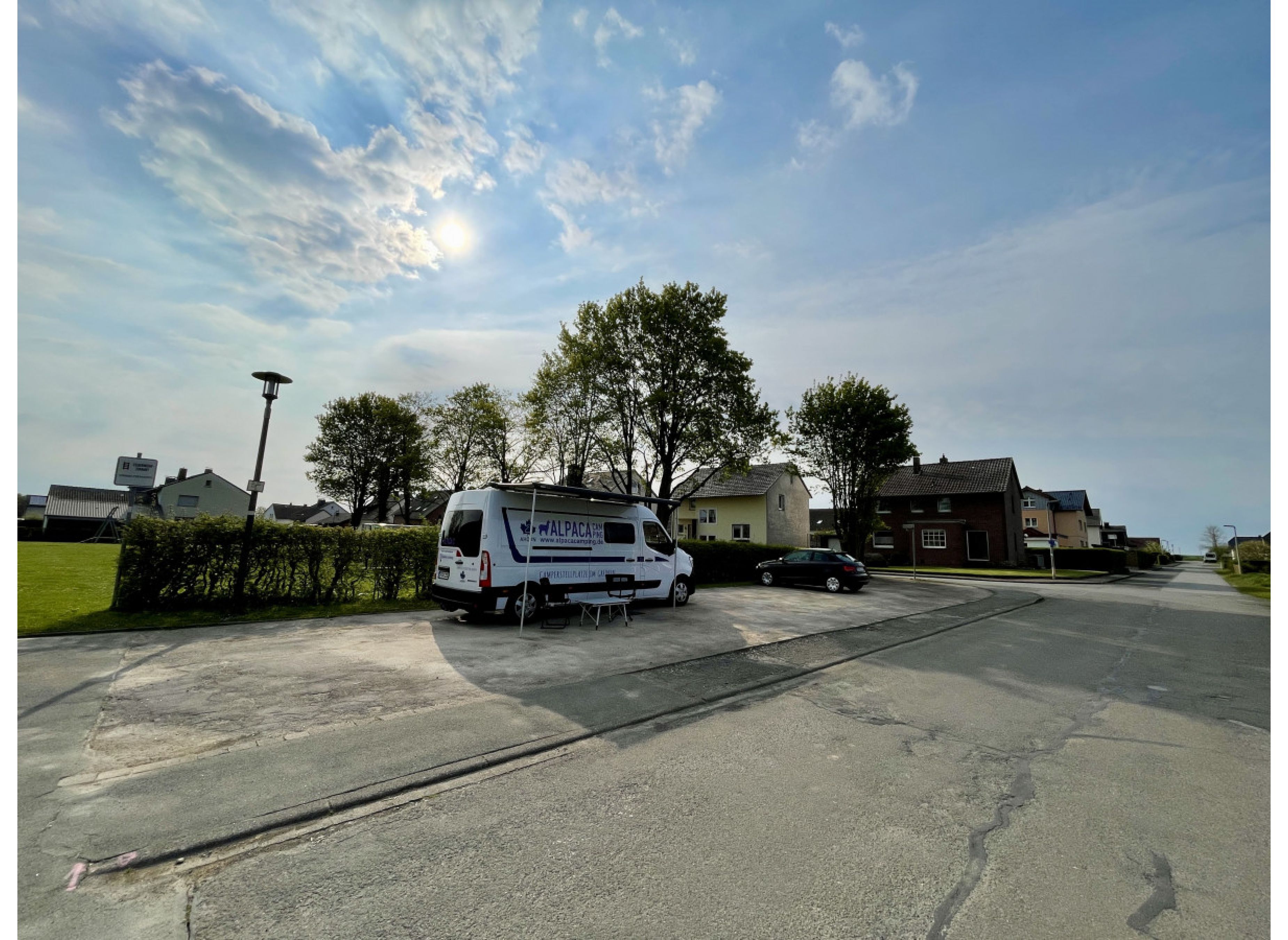 Ruhiger Stellplatz hinter der Ederhalle — Photo 3