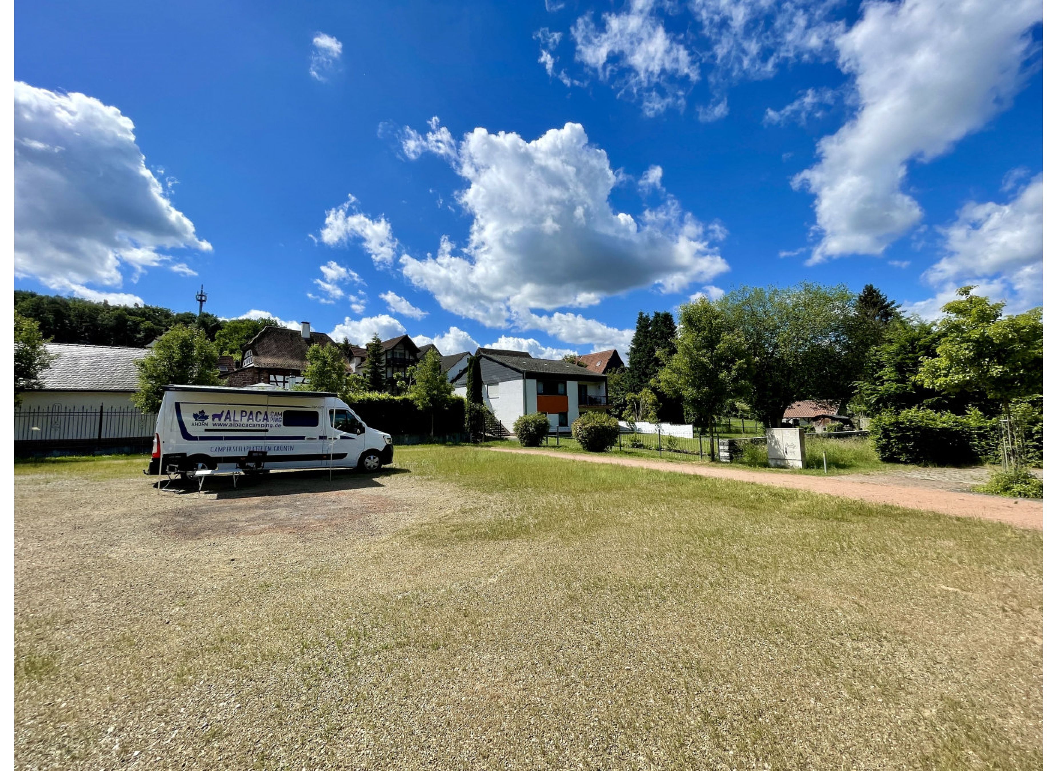 Idyllisches Plätzchen am Festplatz — Photo 2