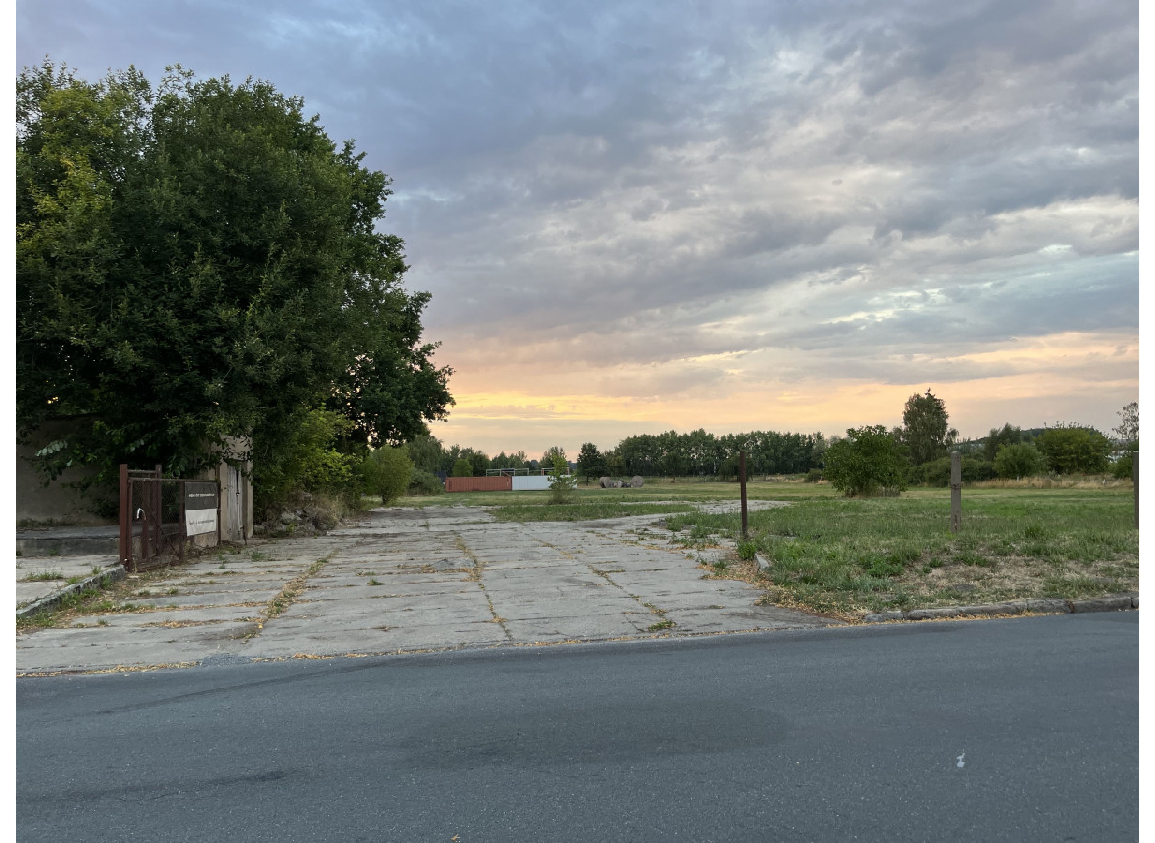 Campen im Grünen am Dorfrand #2