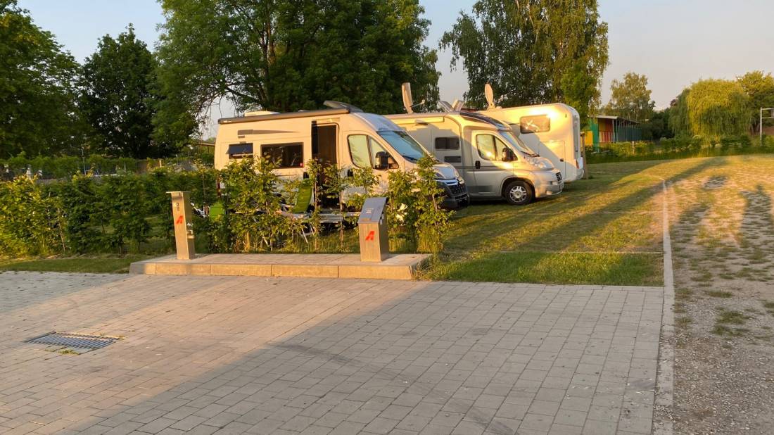 Wohnmobilstellplatz Felsberg