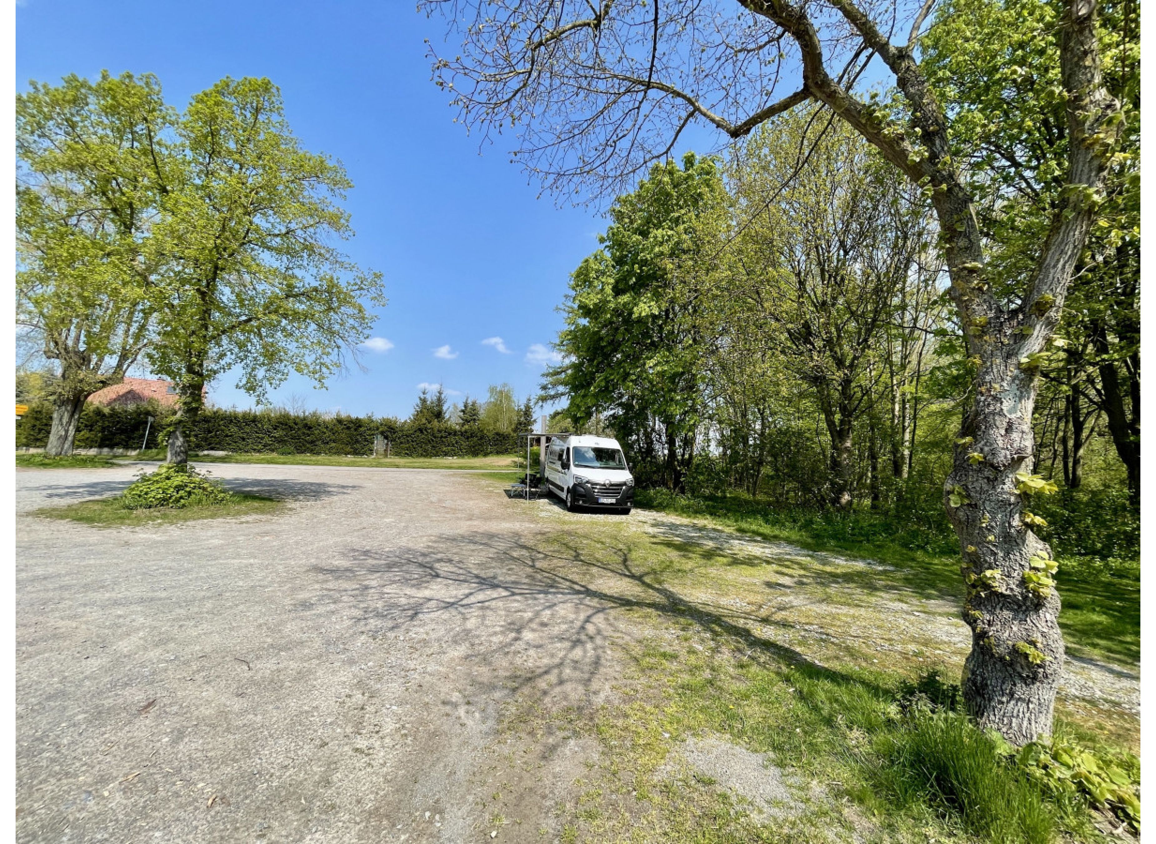 Idyllischer Stellplatz am Maschbach-Biotop in Borgentreich — Photo 3