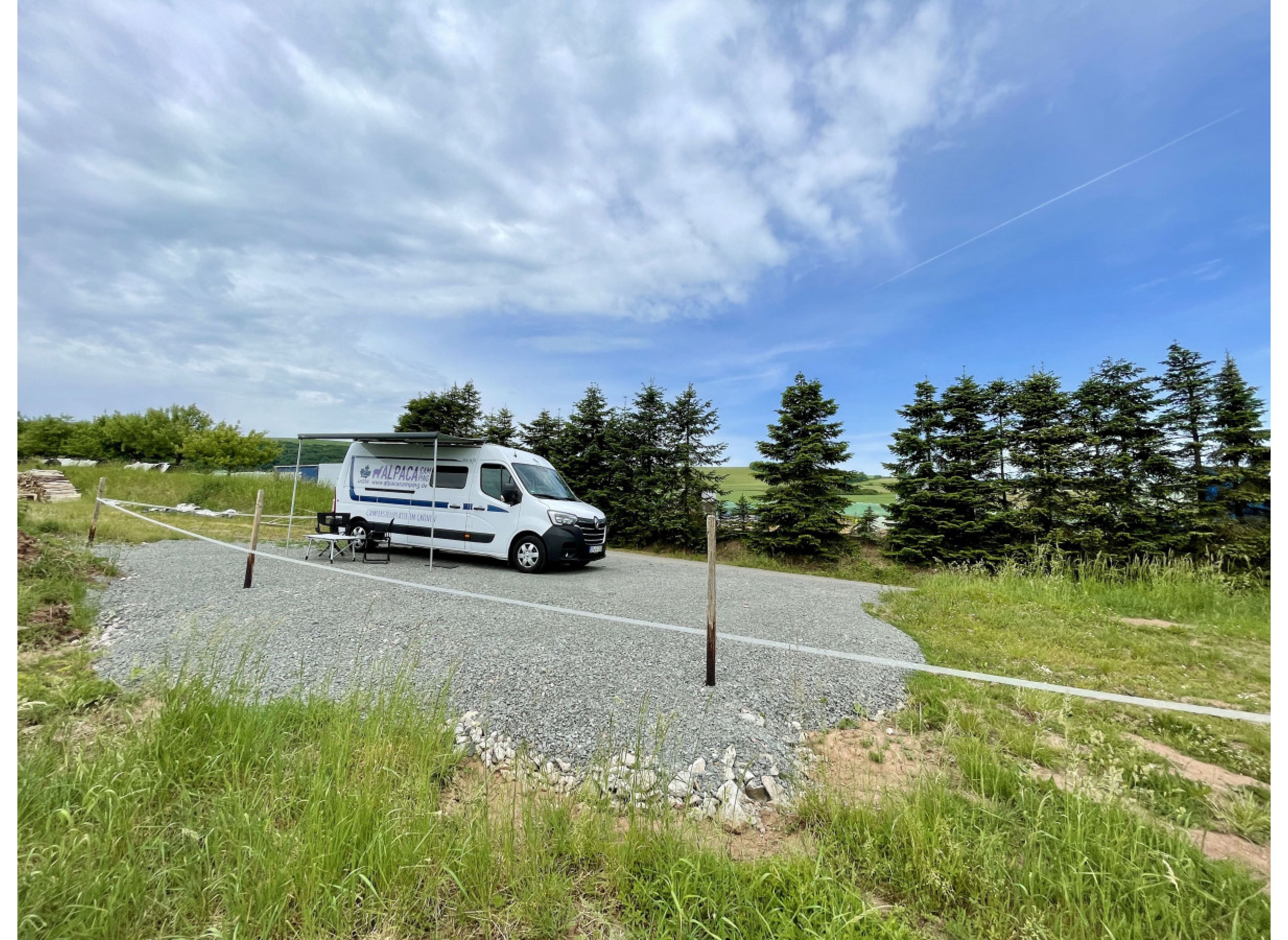 Wiesenstellplatz mit romantischem Ausblick — Photo 2