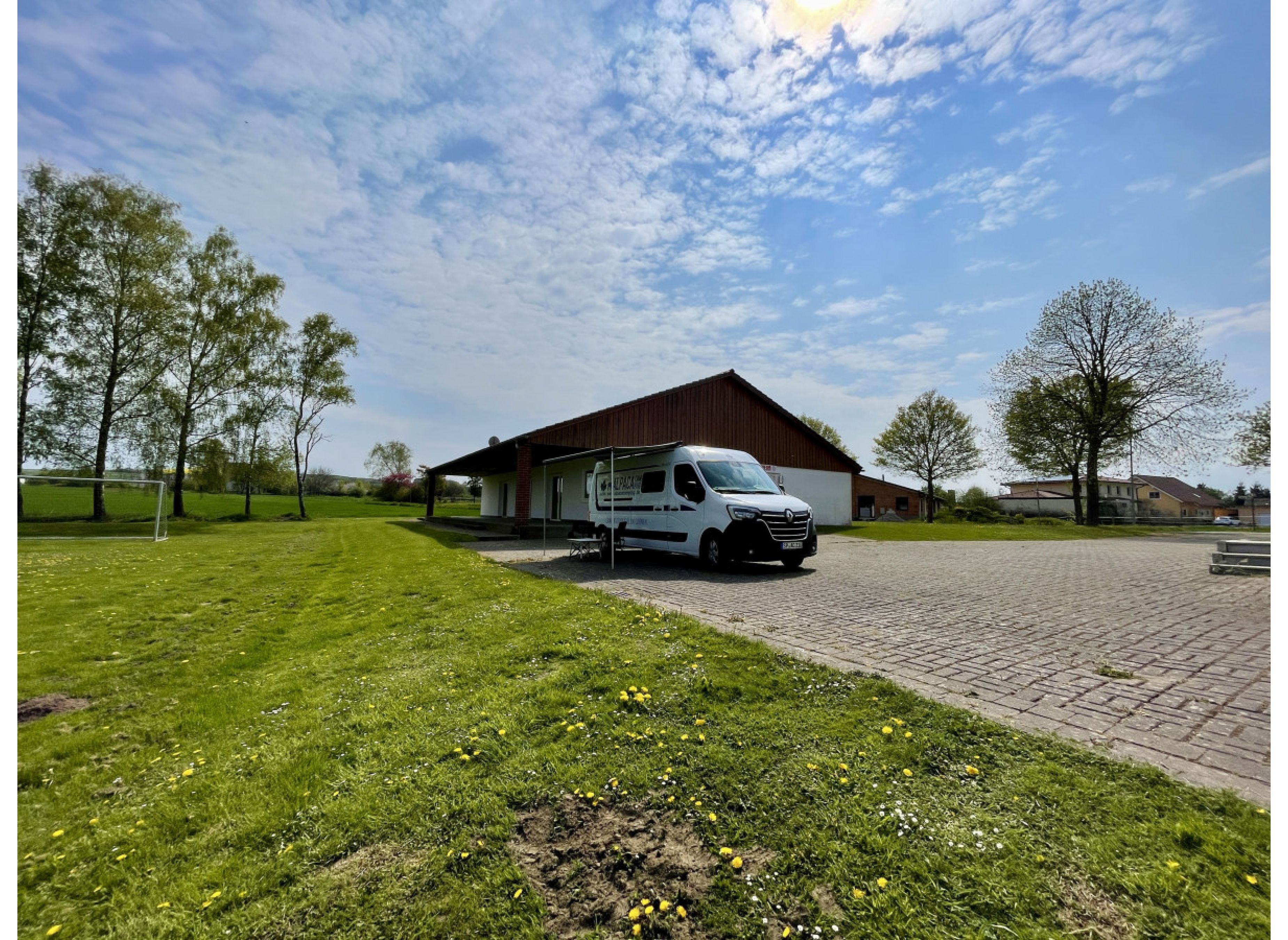 Spiel und Spaß am Multifunktionsgelände