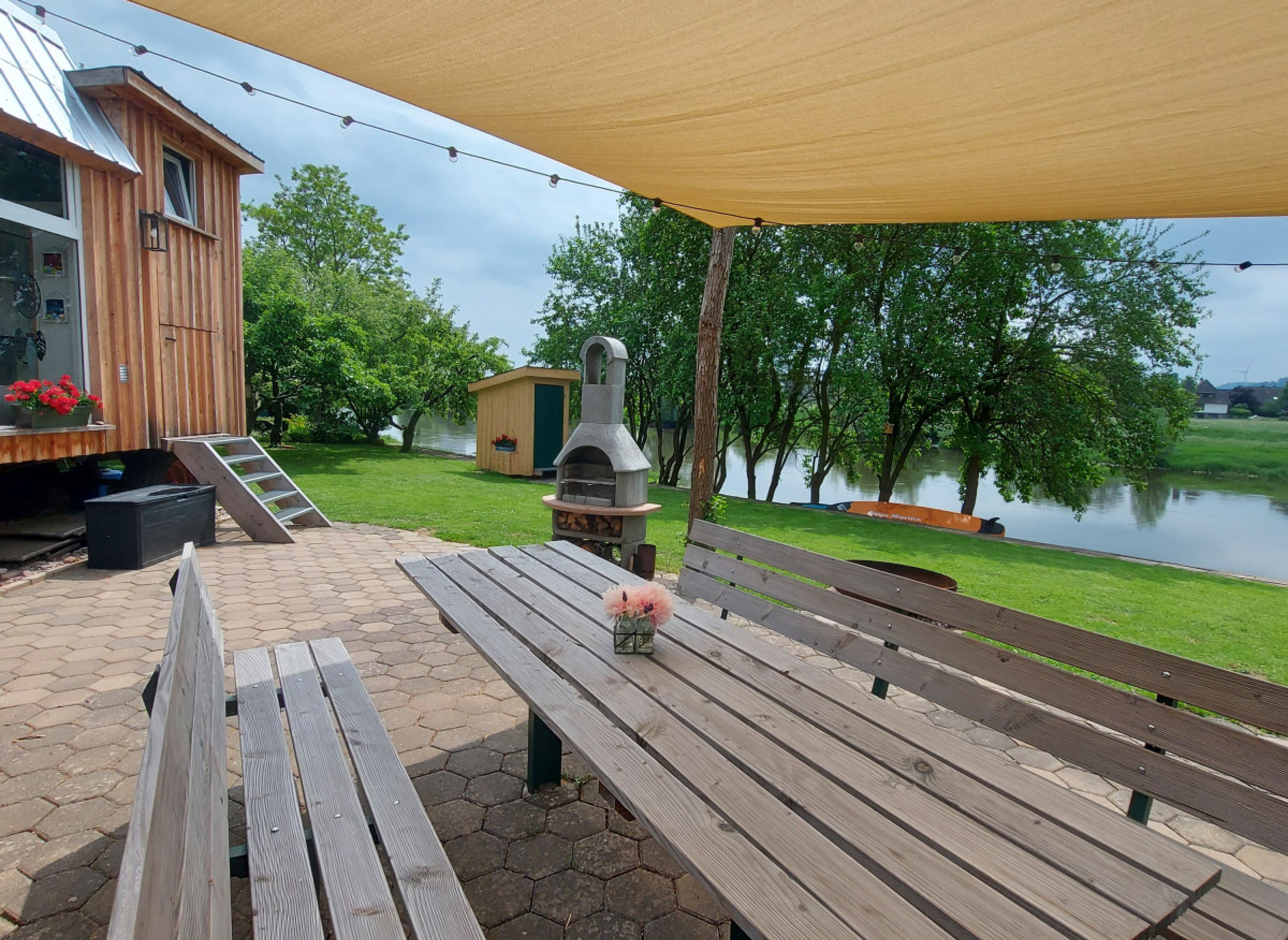 Bonserosa - Van / Zelt & Grillplatz im Ufergarten