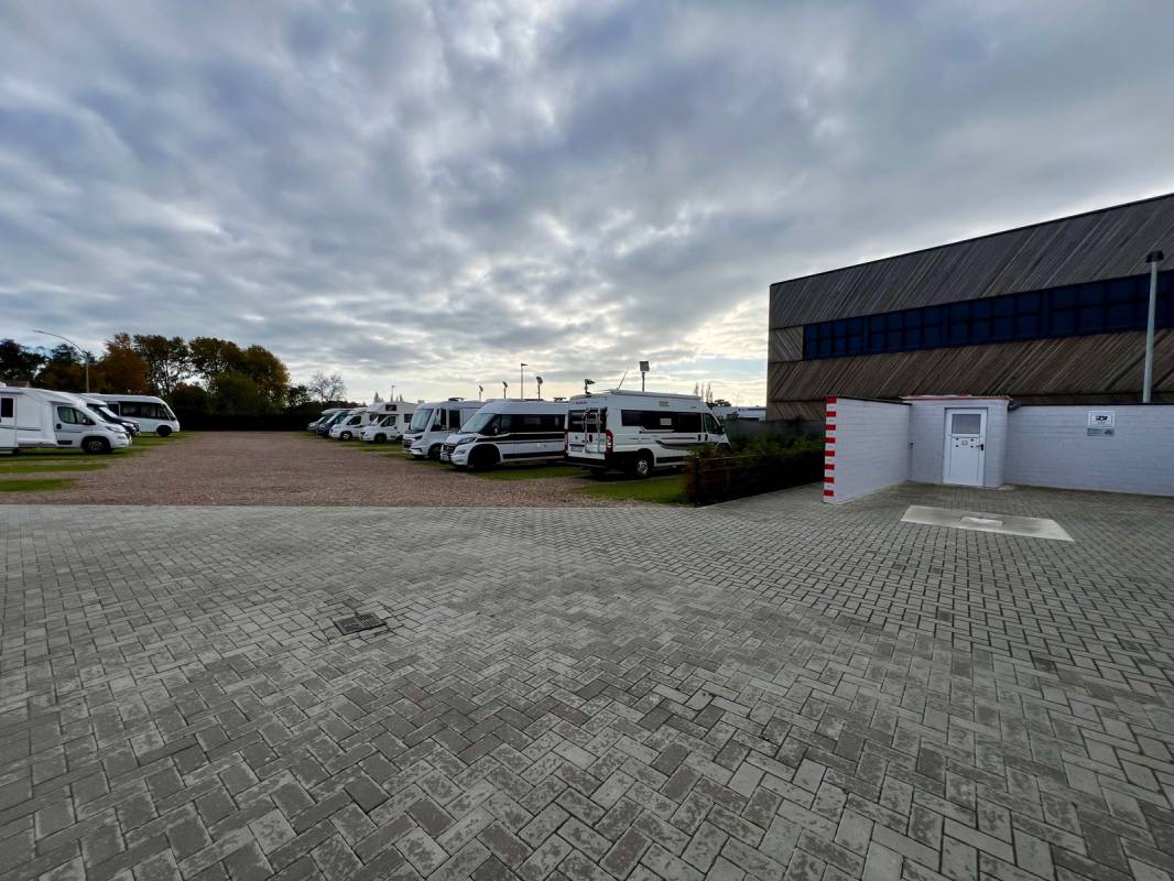 Wohnmobilhafen am Schaufenster — Photo 3