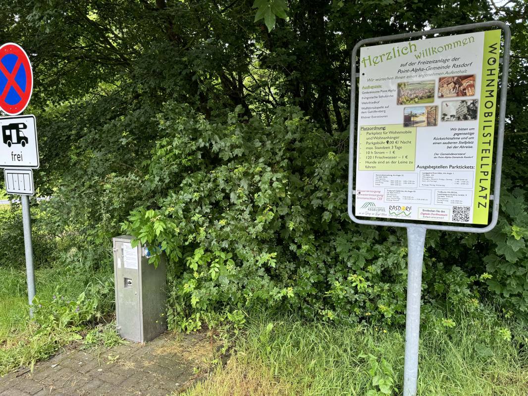 Wohnmobil-Stellplatz Rasdorf — Photo 4