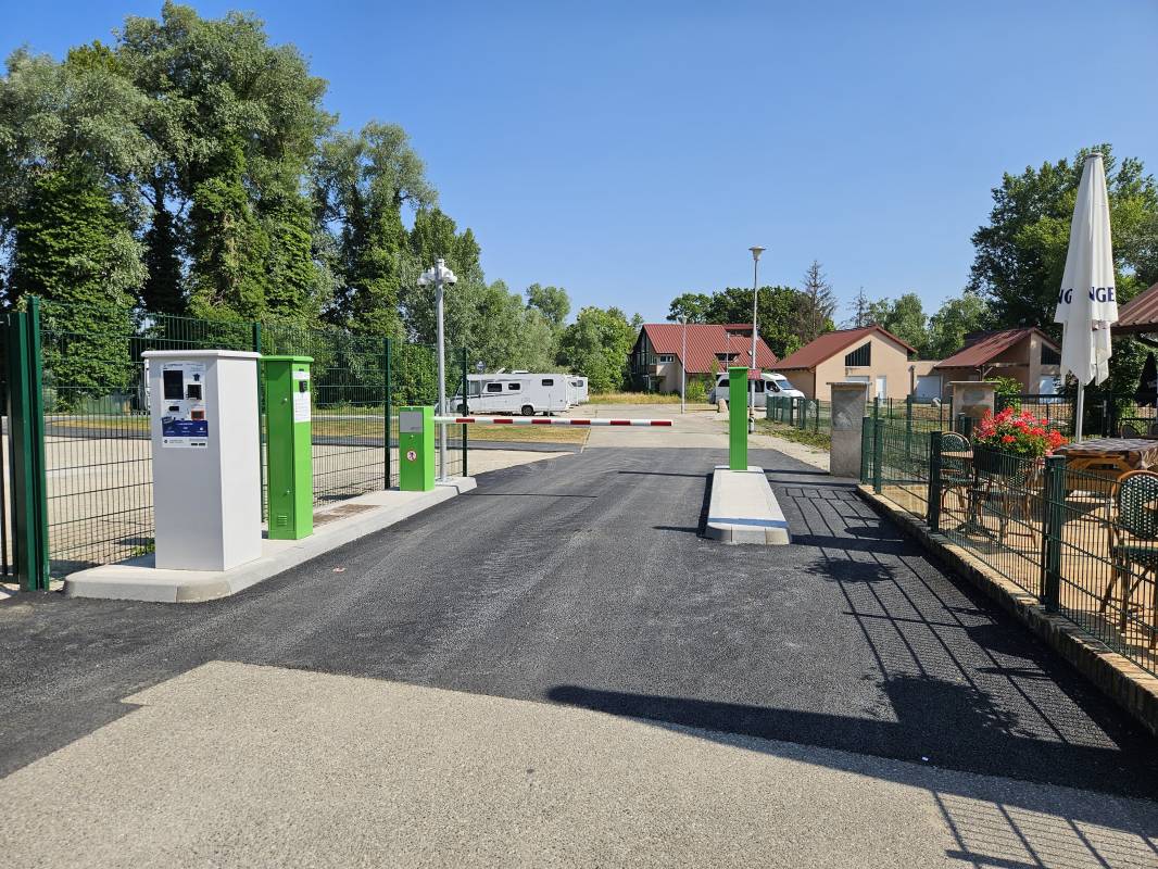 Aire CAMPING-CAR PARK de Seltz — Photo 2