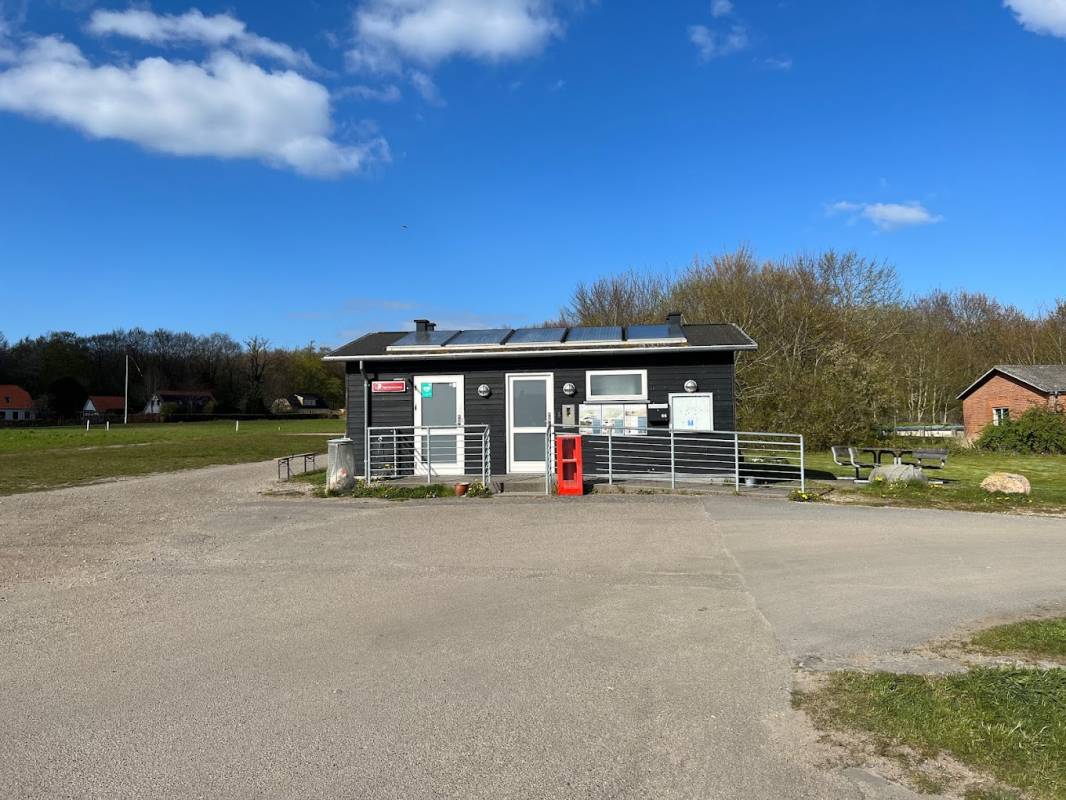 Hesnaes Havn — Photo 3