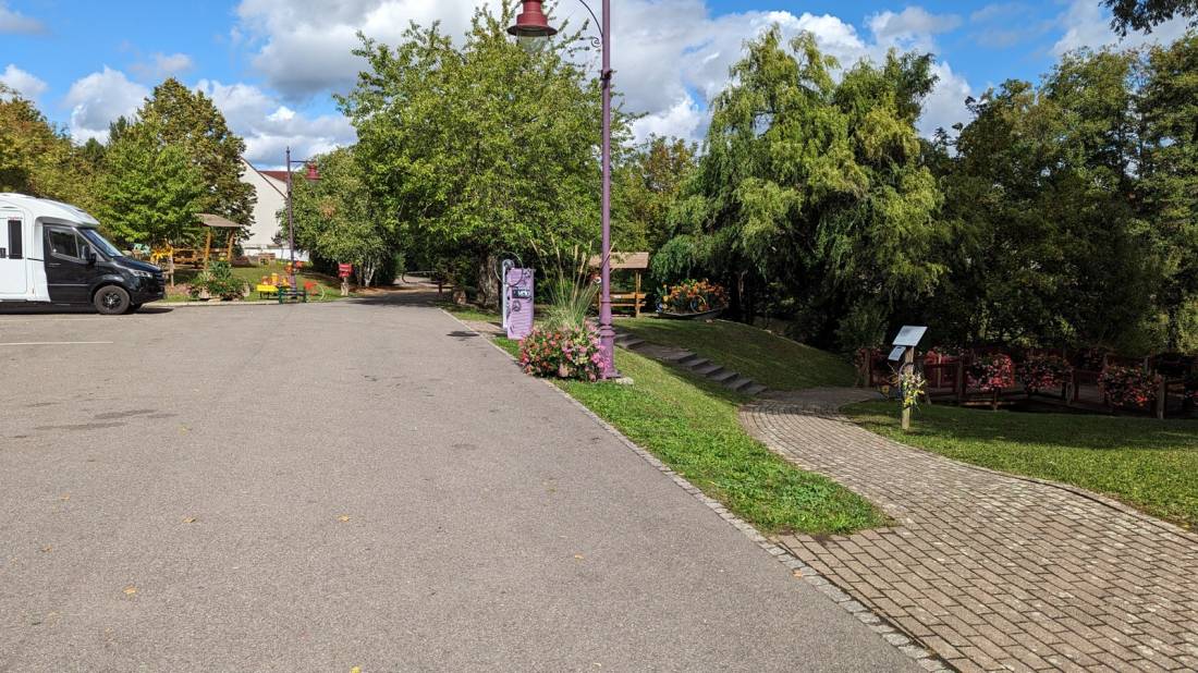 Wohnmobilstellplatz Avolsheim — Photo 5