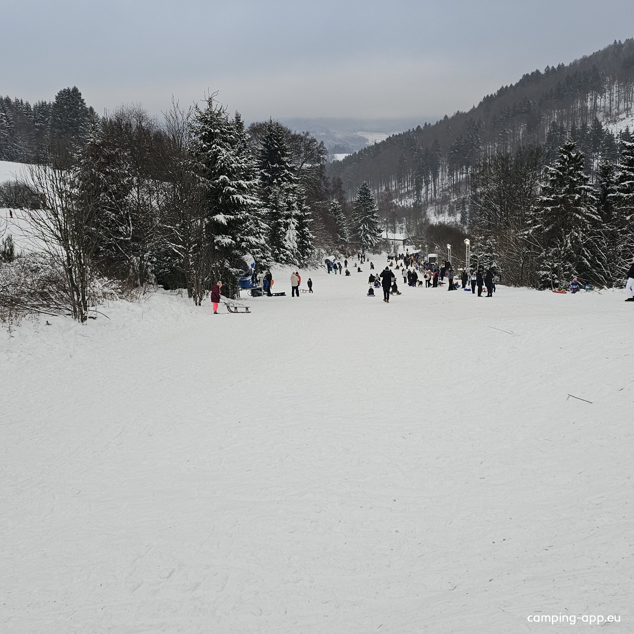 Stellplatz Am Eschenberg, Winterberg — Photo 2