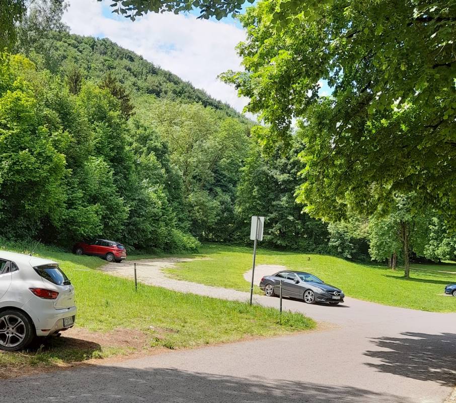 Stellplatz beim Waldfreibad Eningen — Photo 2