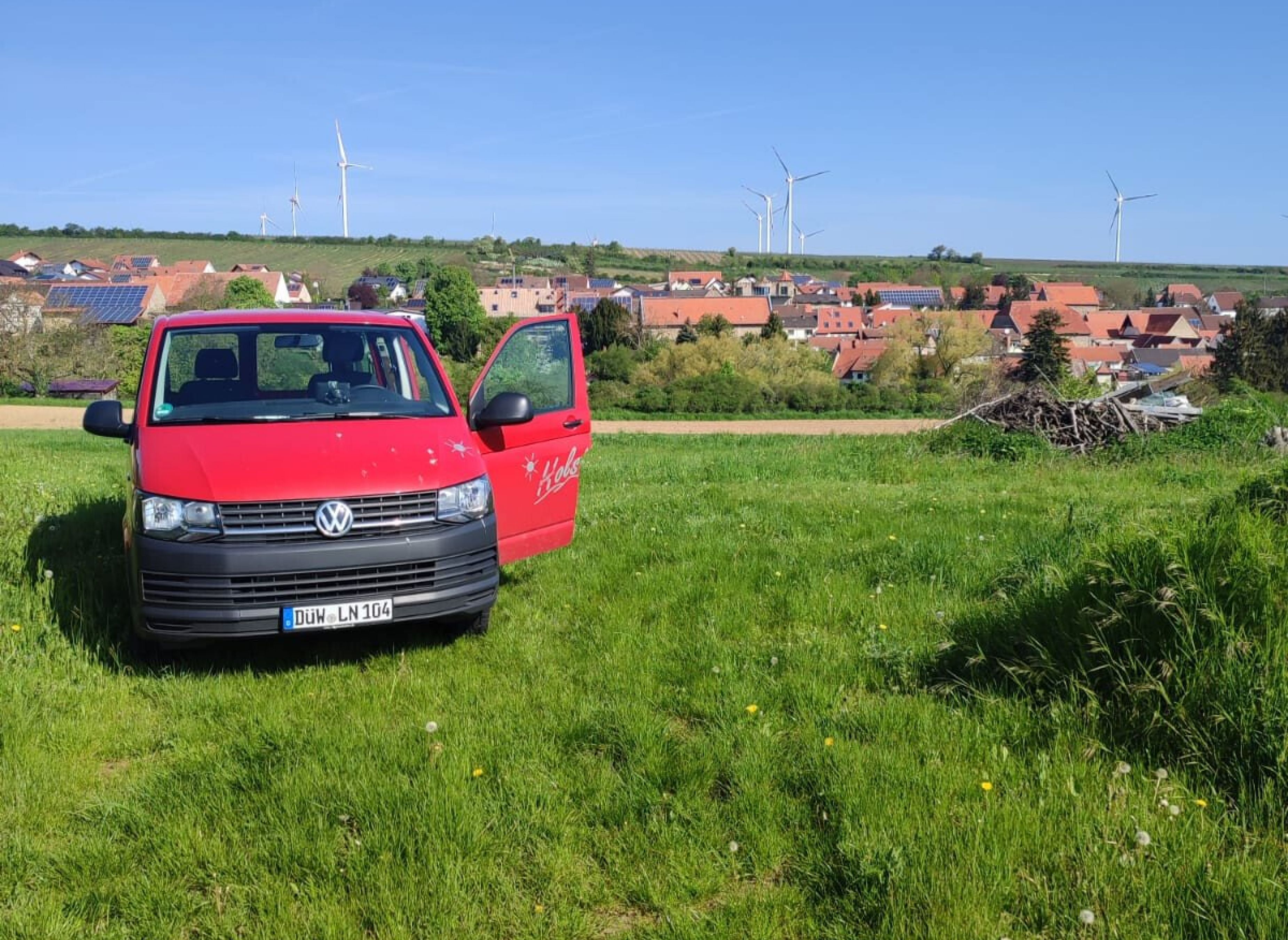 Am Rande von Kindenheim mit Blick auf den Ort Kindenheim und die Rheinebene — Photo 2