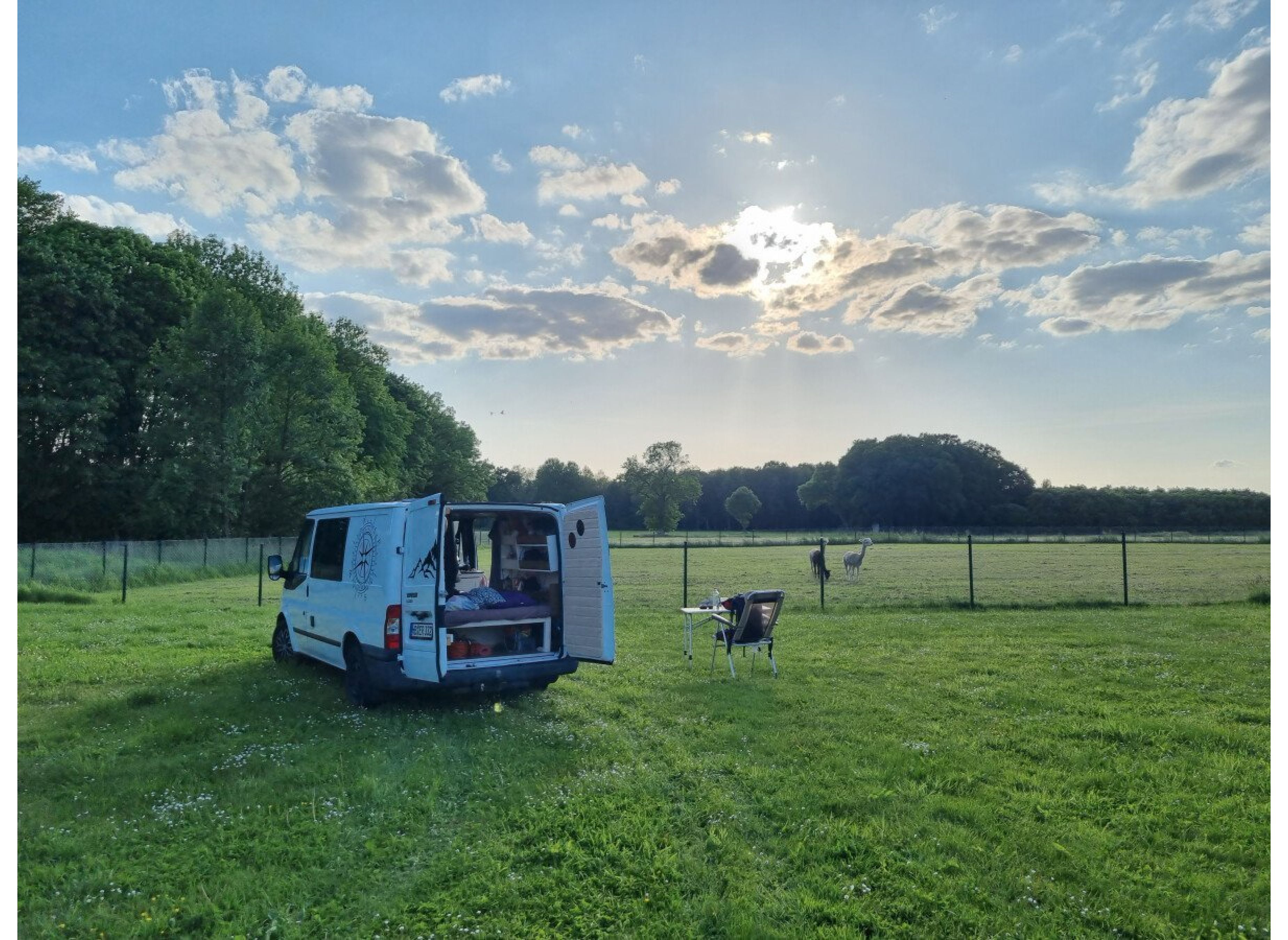 ruhiger stellplatz in ortsrandlage mit idyllischen naturblick und nachthimmel, naturblick & sternenhimmel — Photo 3