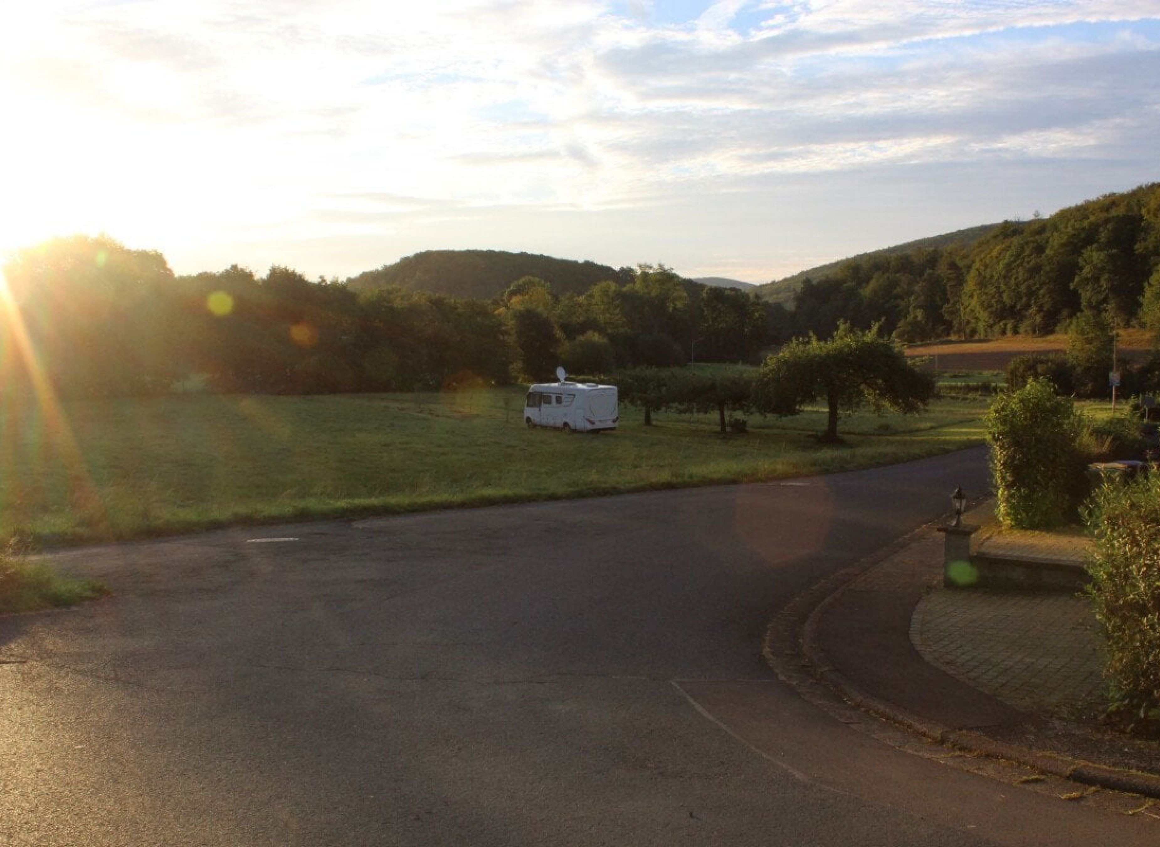 Camping unter Apfelbäumen