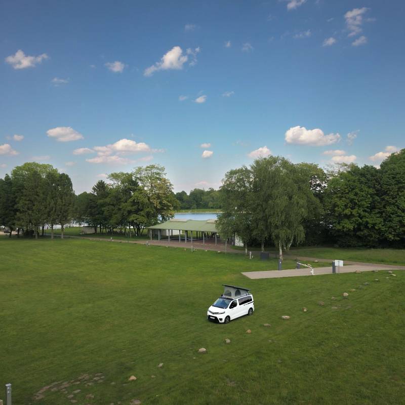 Reisemobilwiese Hartensbergsee — Photo 2