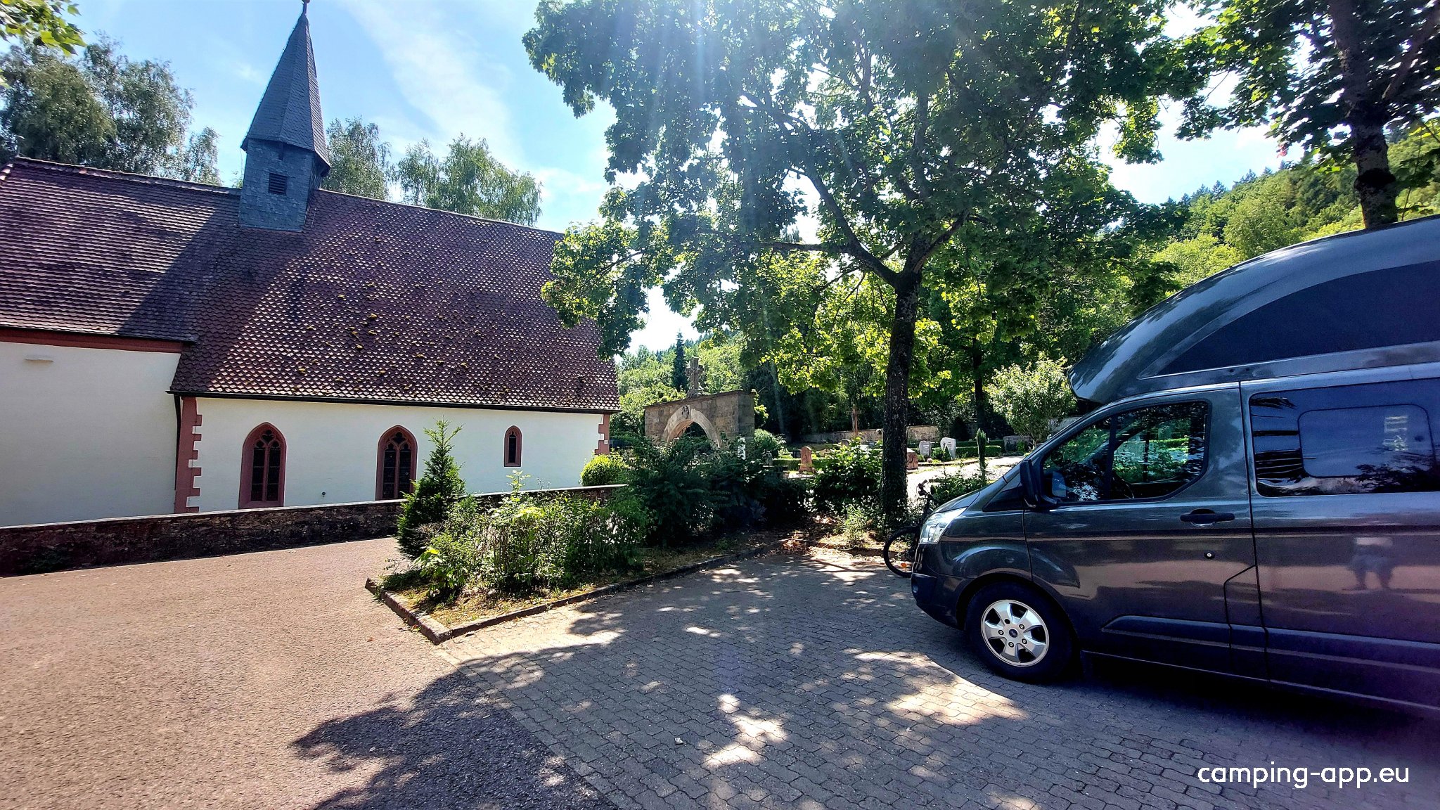 Stellplatz am Friedhof