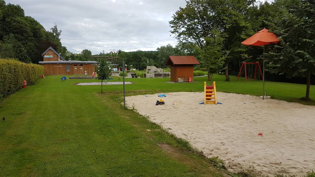 Wohnmobilhafen Atteln Naturbad — Photo 2