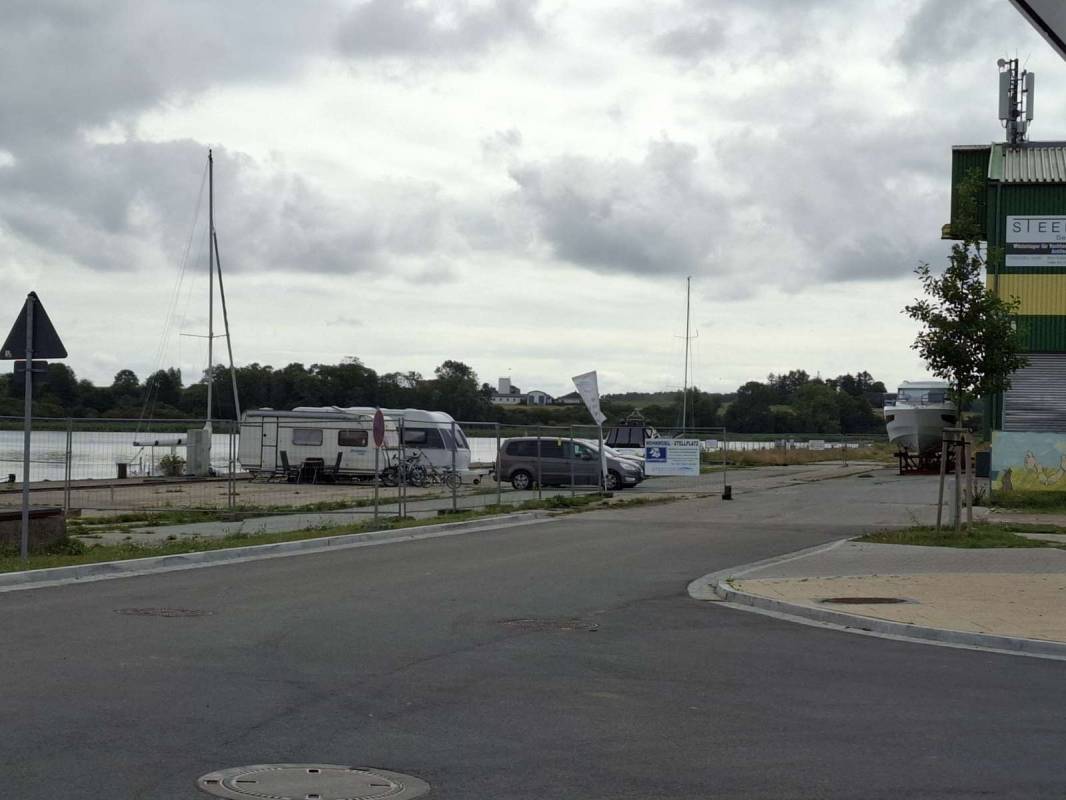 Stellplatz am Kai — Photo 2