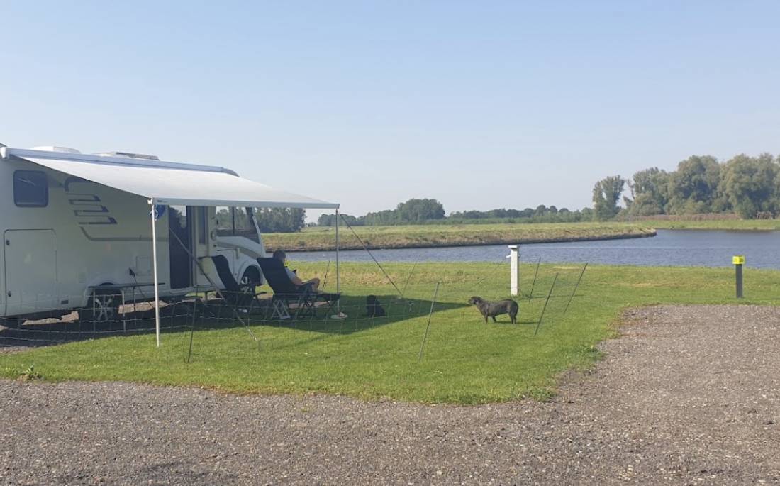 Camperpark Landgoed Winschoterzijl — Photo 3