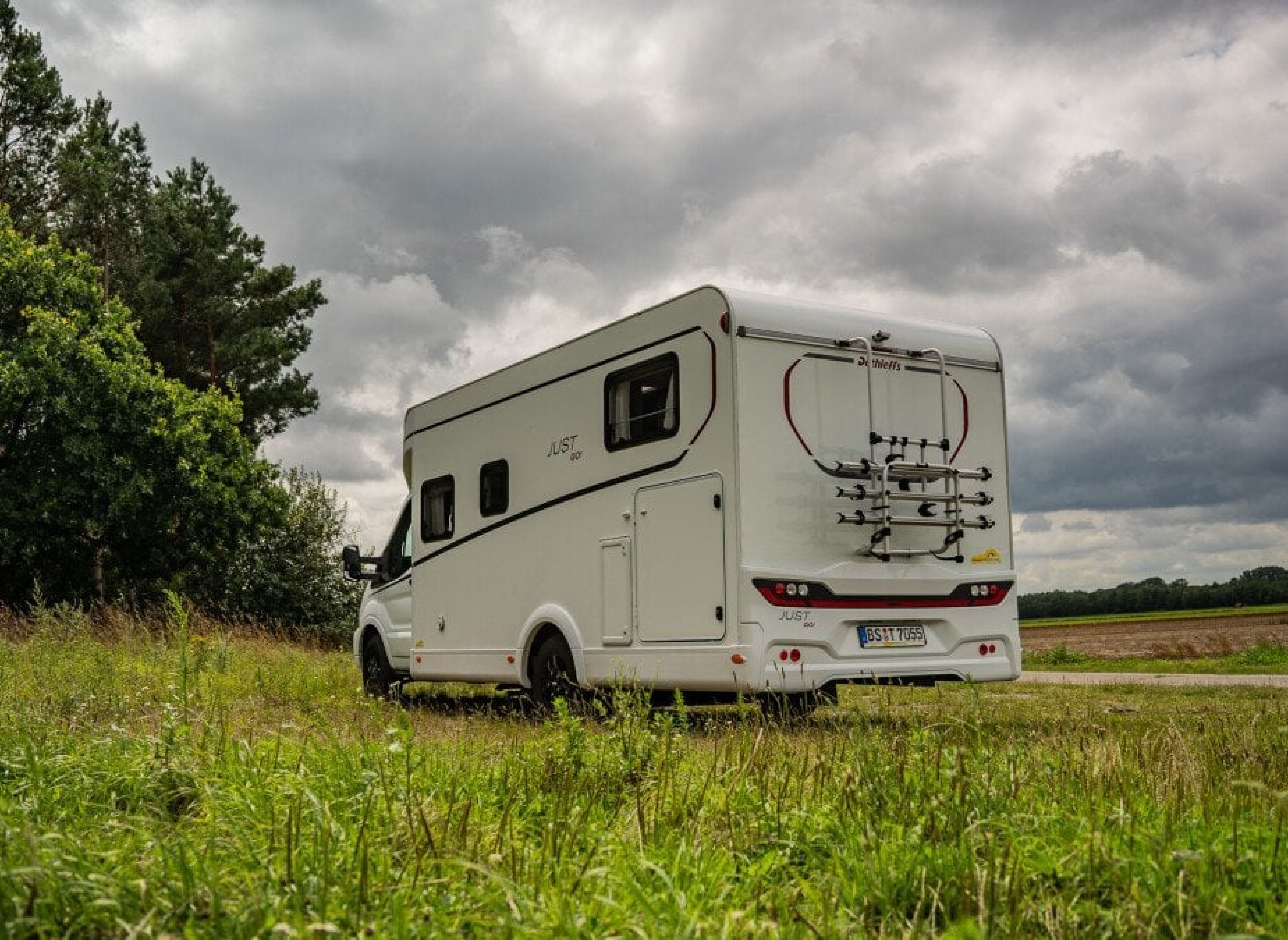 Zum Wohlenberg — Karavan parkı in Leiferde
