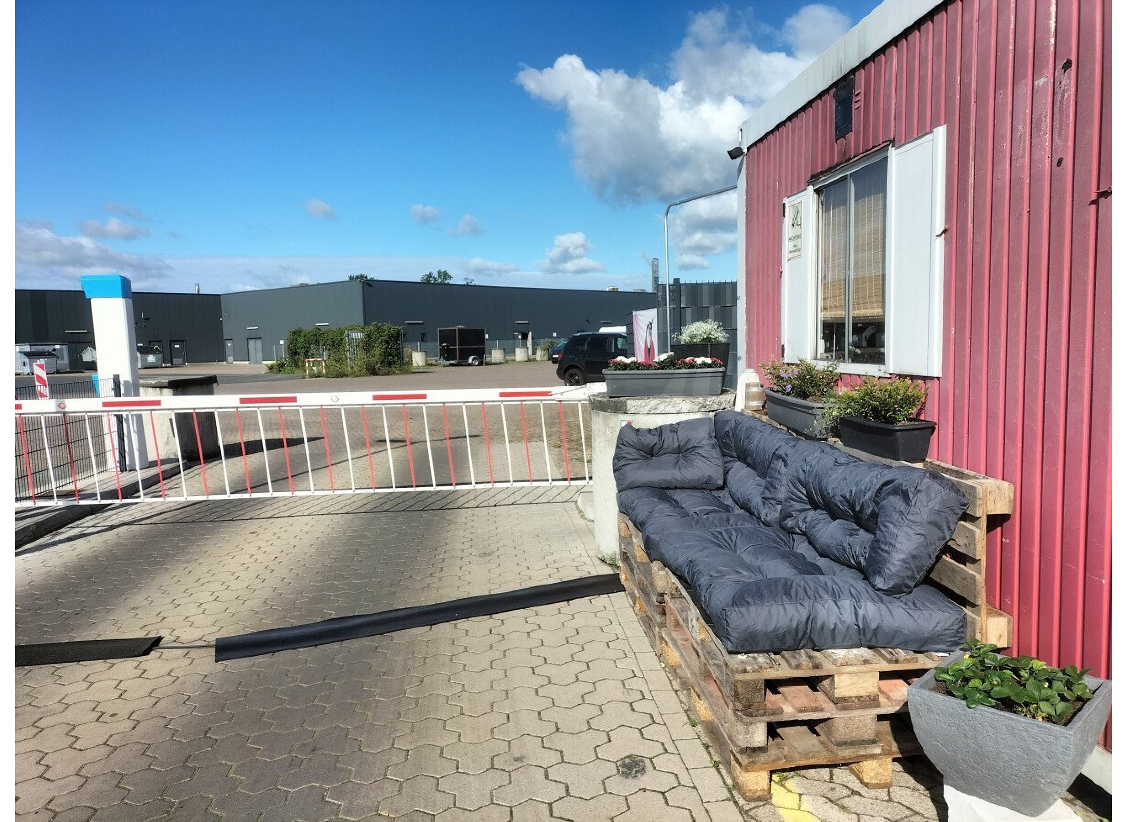 Womopark am Outletcenter — Motorhome pitch in Stuhr