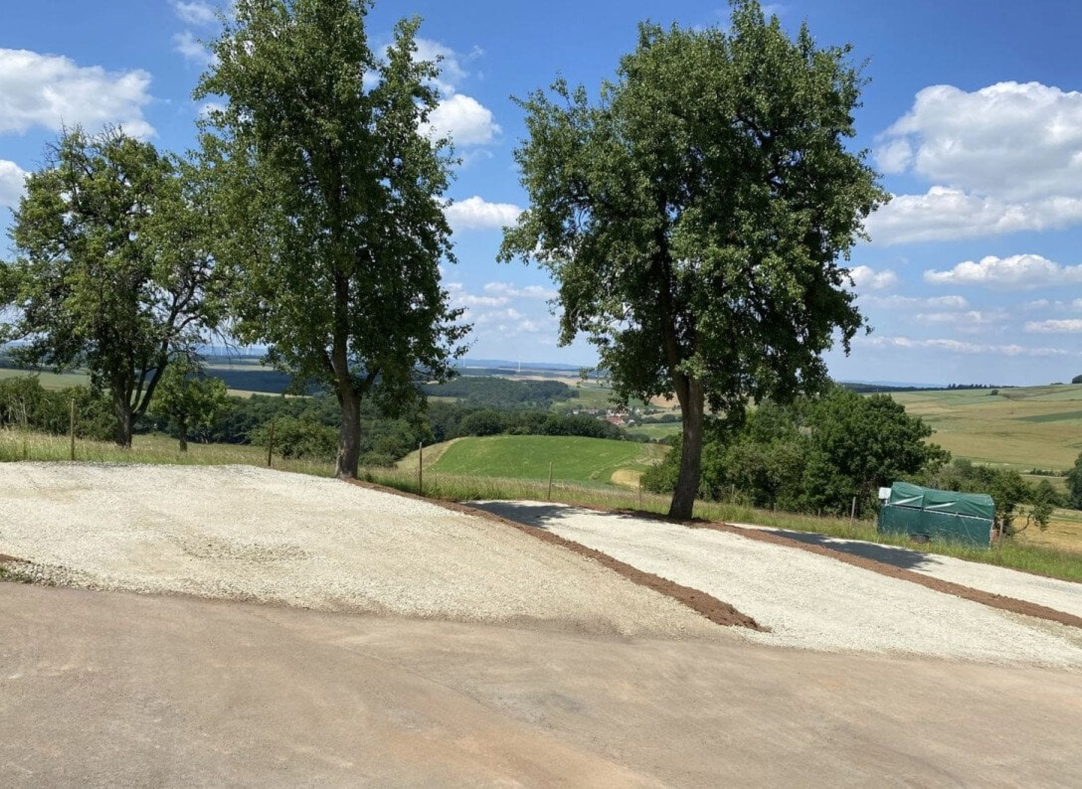 campen mit traumhaften weitblick in der pfalz — Autocamperplads in Schönborn