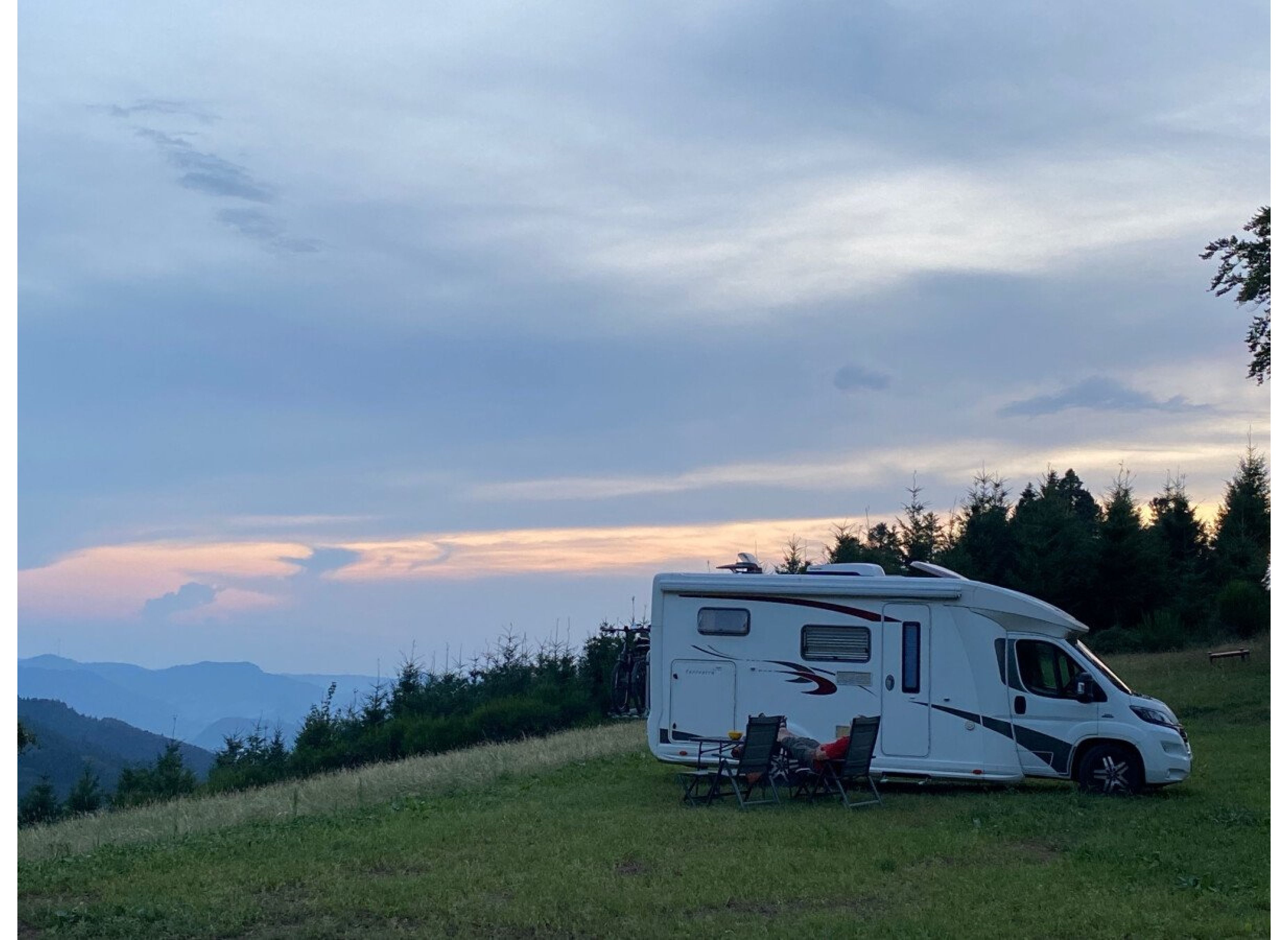 Stellplatzglück Wohnmobilstellplatz Oberharmersbach — Photo 3